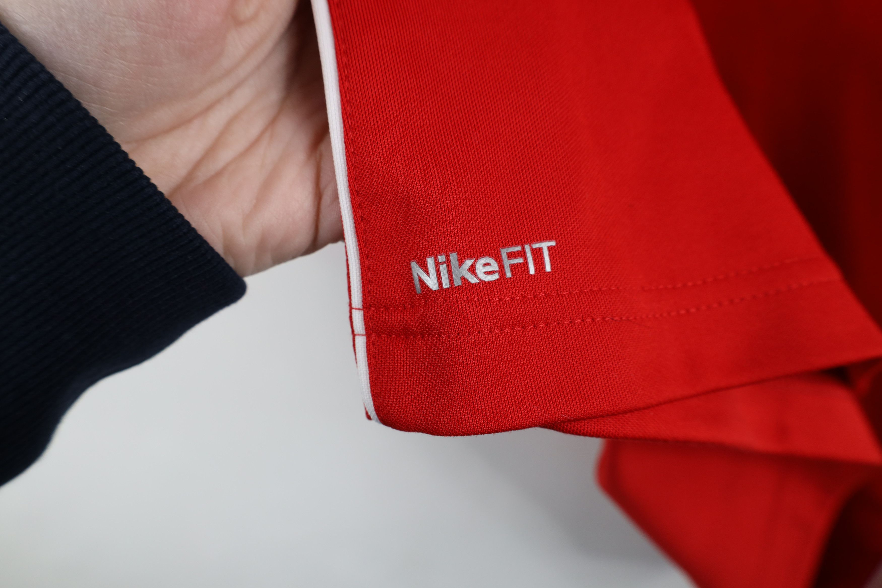 Nike × Vintage Vintage Nike Total 90 Center Swoosh Soccer Jersey Football Size US L / EU 52-54 / 3 - 7 Thumbnail