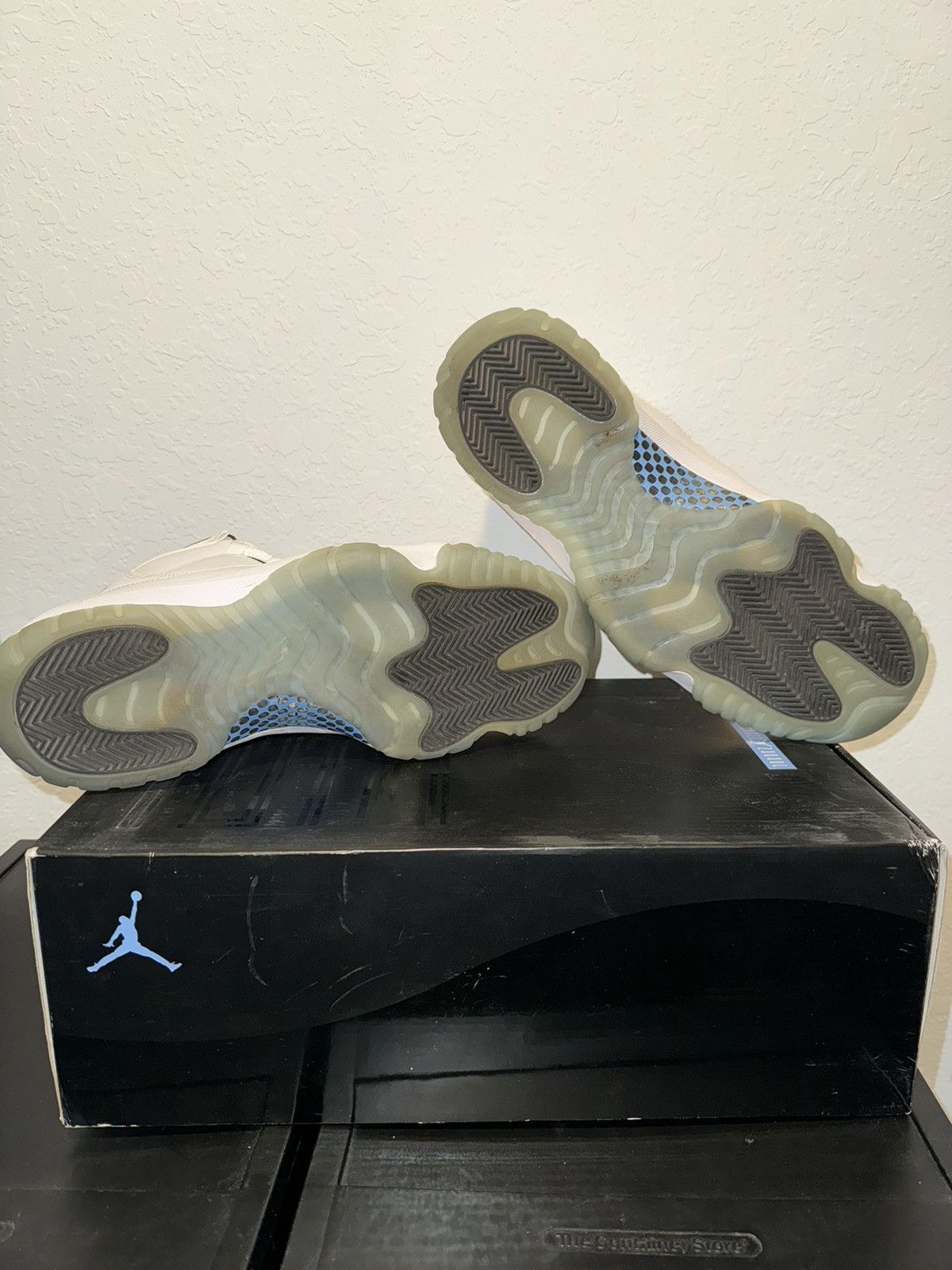 Jordan Brand × Nike Jordan 11 Legend Blue Size US 11.5 / EU 44-45 - 5 Thumbnail