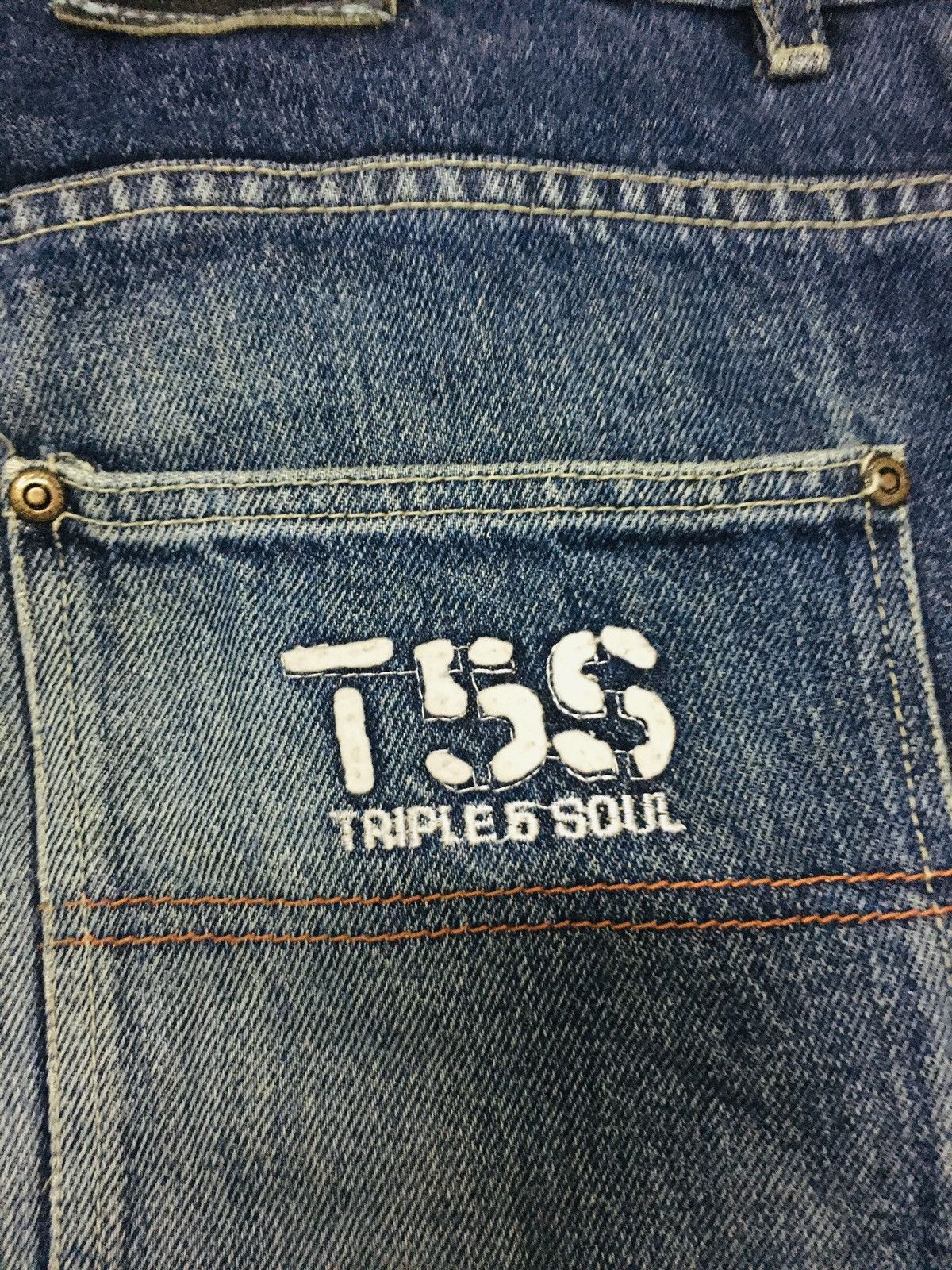 Fubu × JNCO × Triple 5 Soul A06 Triple 5 Soul NYC Distressed Baggy Jeans Size US 31 - 19 Thumbnail