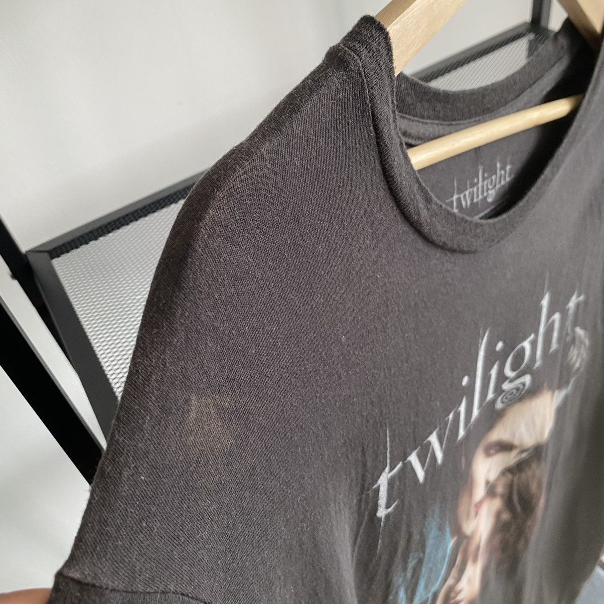 Vintage Faded Twilight Edward Cullen And Bella Swan ERD GRUNGE TEE Size US XXL / EU 58 / 5 - 5 Thumbnail