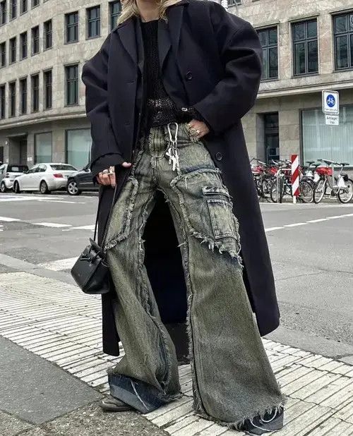Japanese Brand × Jean Vintage Raw Jeans Trousers y2k holes pockets streetwear Size US 32 / EU 48 - 1 Thumbnail