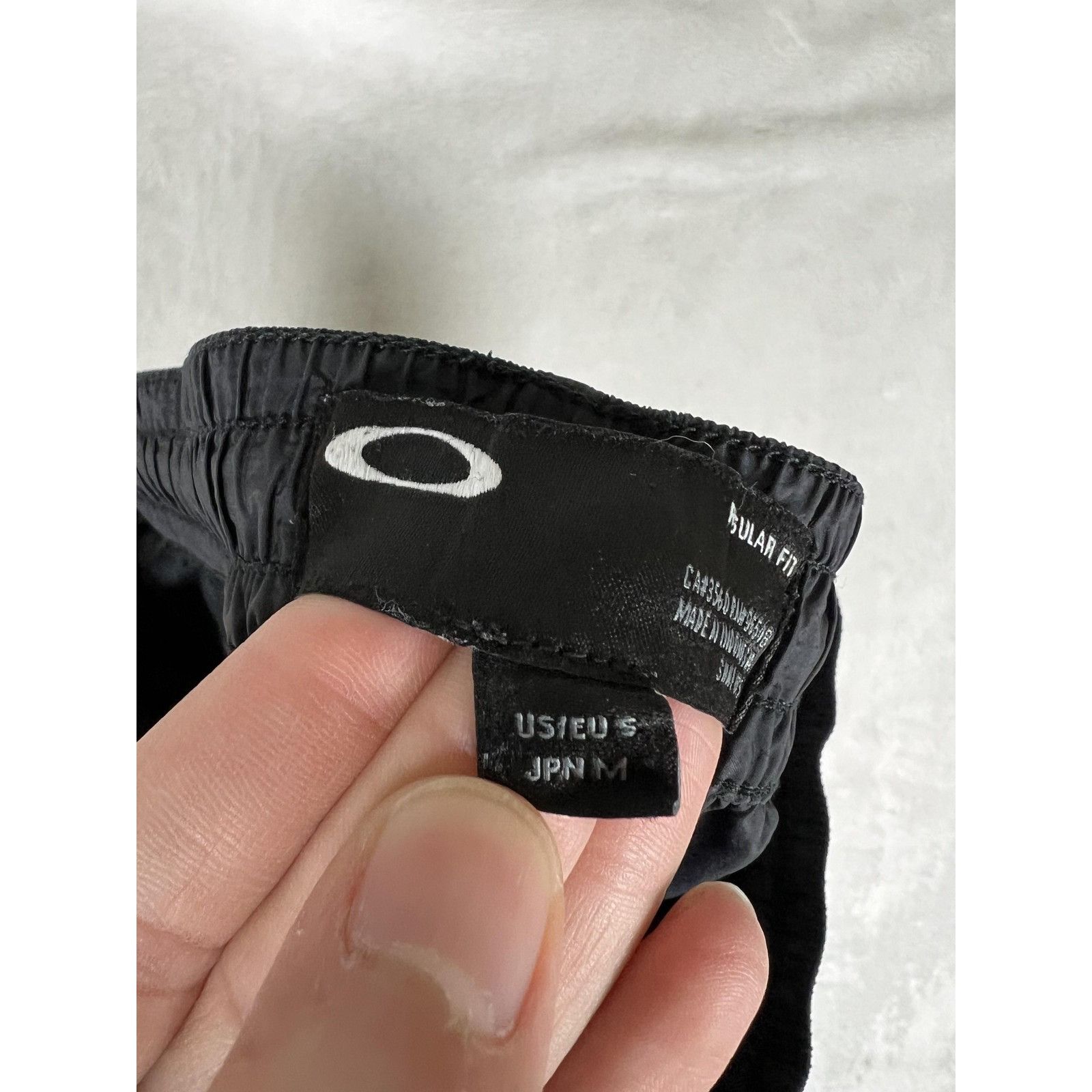 Oakley VTG Oakley Jogger Pants Mens Small Black Nylon Elastic Cuff Size US 28 / EU 44 - 5 Thumbnail