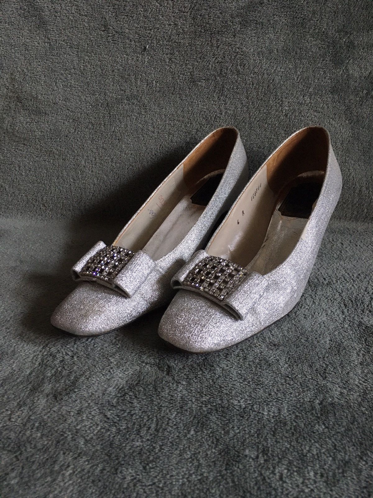 Dior Souliers Christian Dior Vintage Cristal Silver Pump Heels 6 Size US 6 / IT 36 - 1 Thumbnail