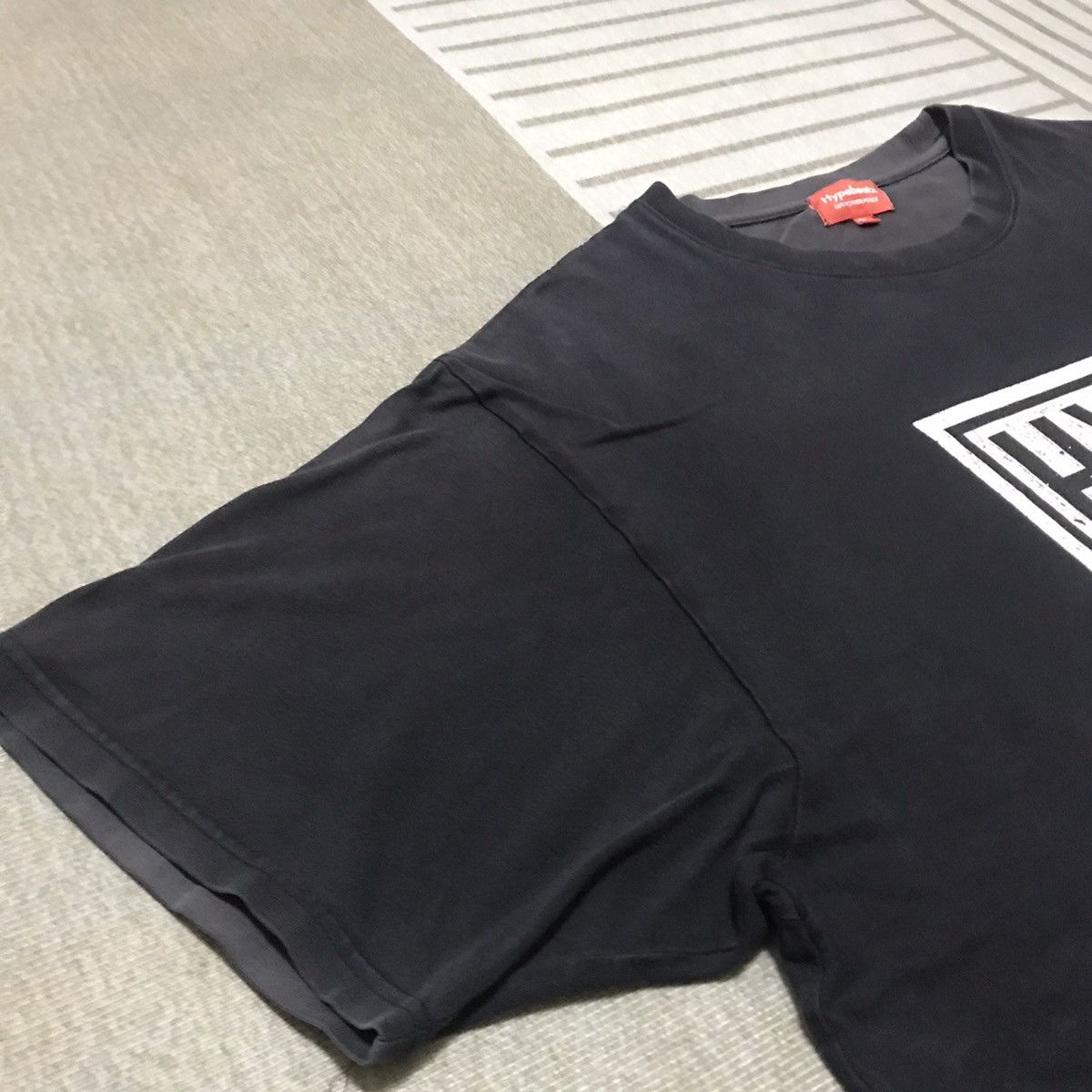 Hypebeast HYPEBEATZ LOVE POWER PEACE RARE TEE Size US XXL / EU 58 / 5 - 5 Thumbnail
