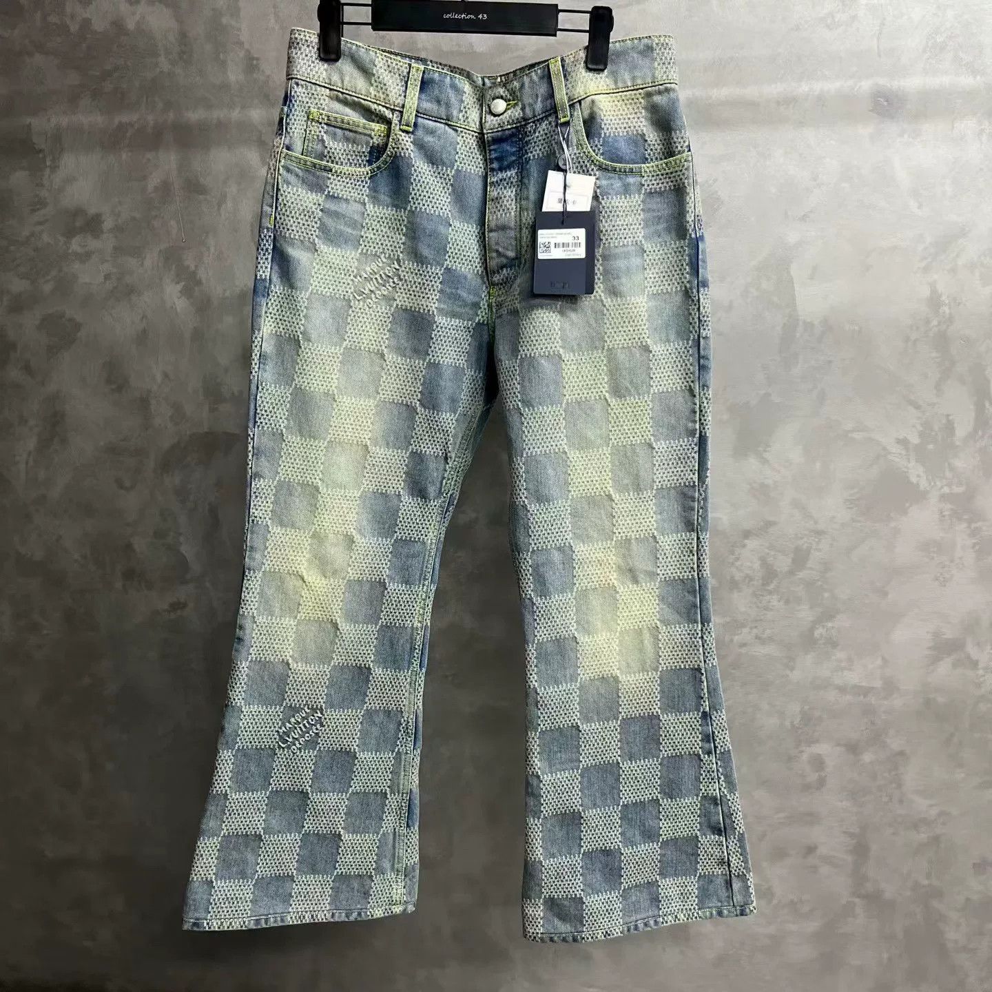 Louis Vuitton Louis Vuitton Printed Plaid Blue Denim Jeans 28 Men Size US 28 / EU 44 - 1 Thumbnail