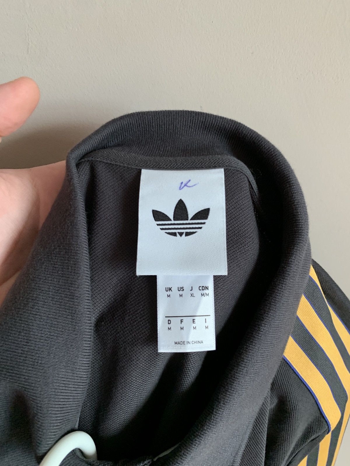 Adidas Manchester United Soccer Jersey Retro Adidas Originals Sz M Size US M / EU 48-50 / 2 - 8 Thumbnail