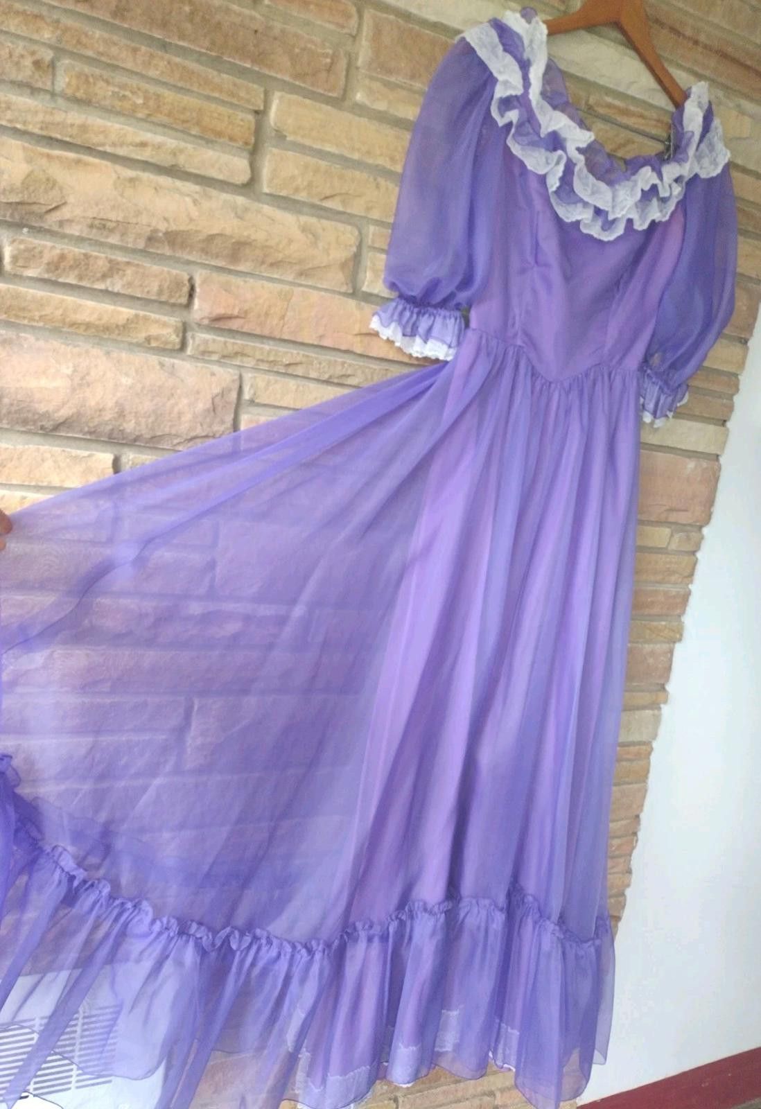 The Unbranded Brand 70s Purple Chiffon Prairie Gown Lace Ruffles Satin Lining S Size S / US 4 / IT 40 - 2 Thumbnail