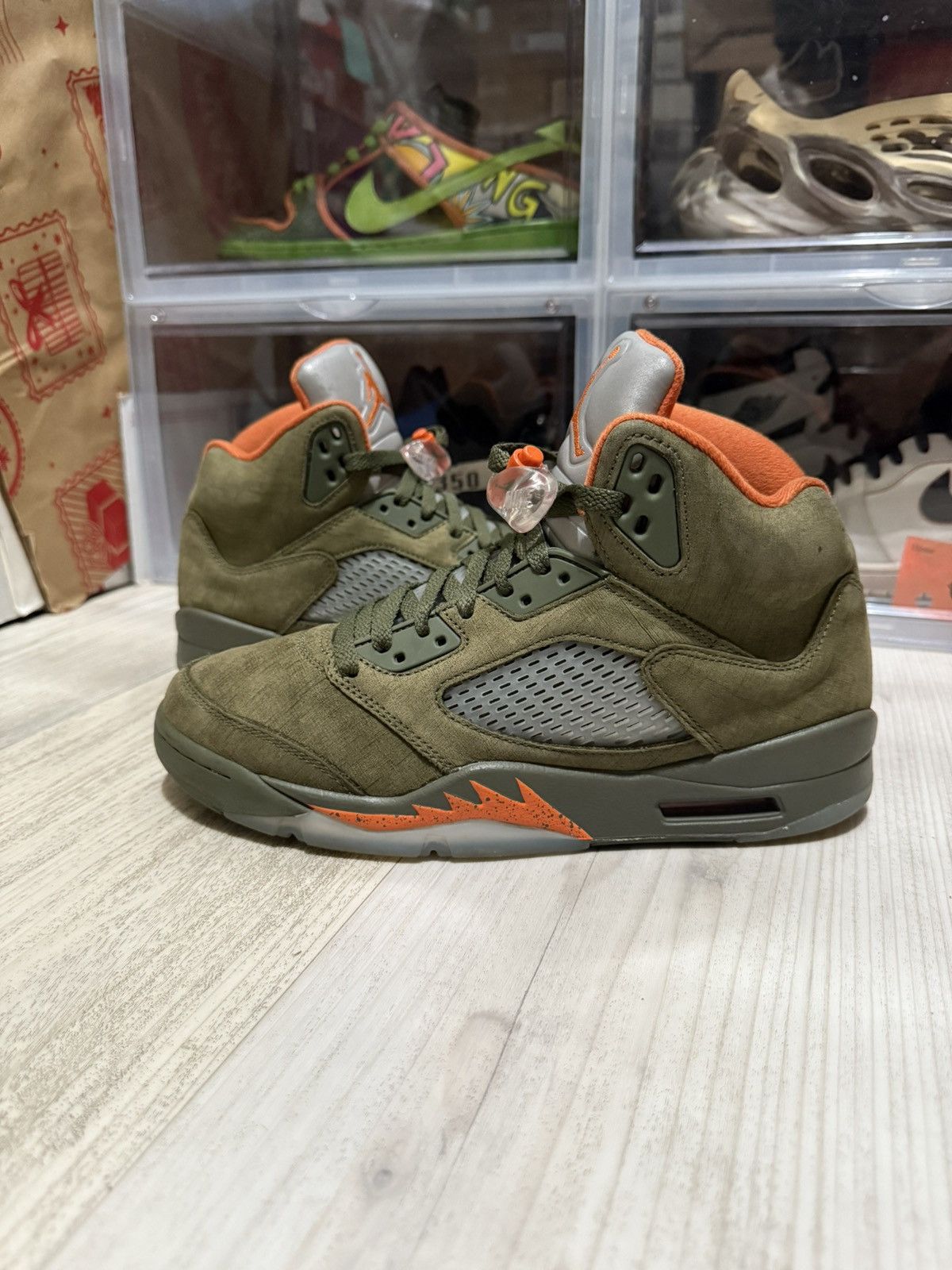 Jordan Brand Air Jordan 5 Retro Olive Green Size US 9 / EU 42 - 1 Thumbnail