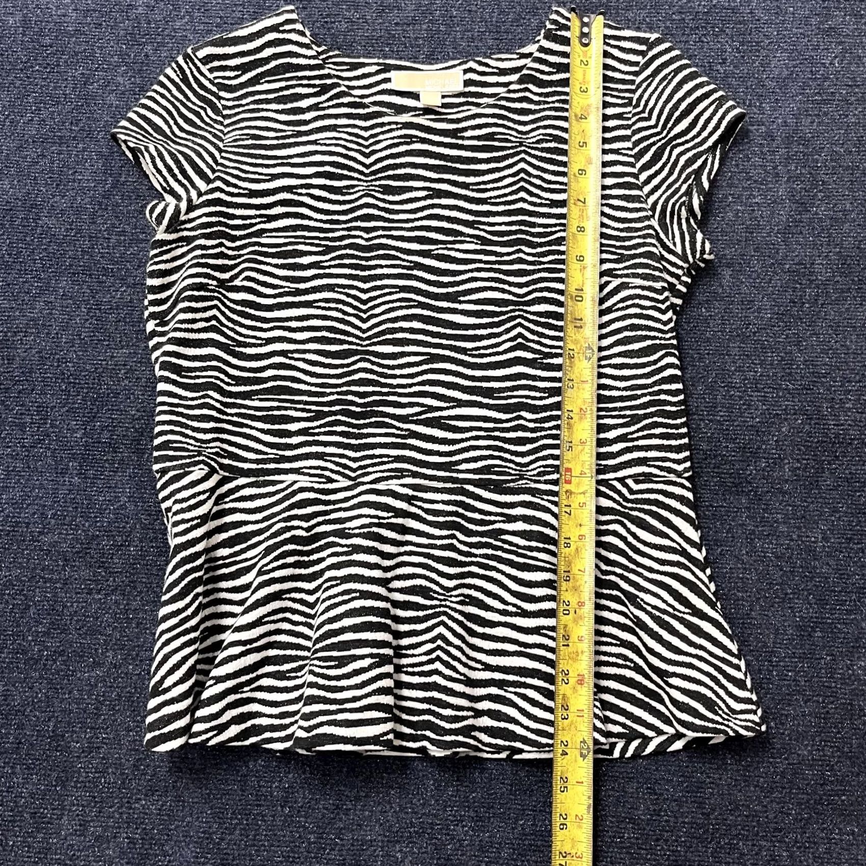 Vintage Michael Michael Kors Blouse Womens L Black Zebra Print Peplum Knit Top Size L / US 10 / IT 46 - 6 Thumbnail
