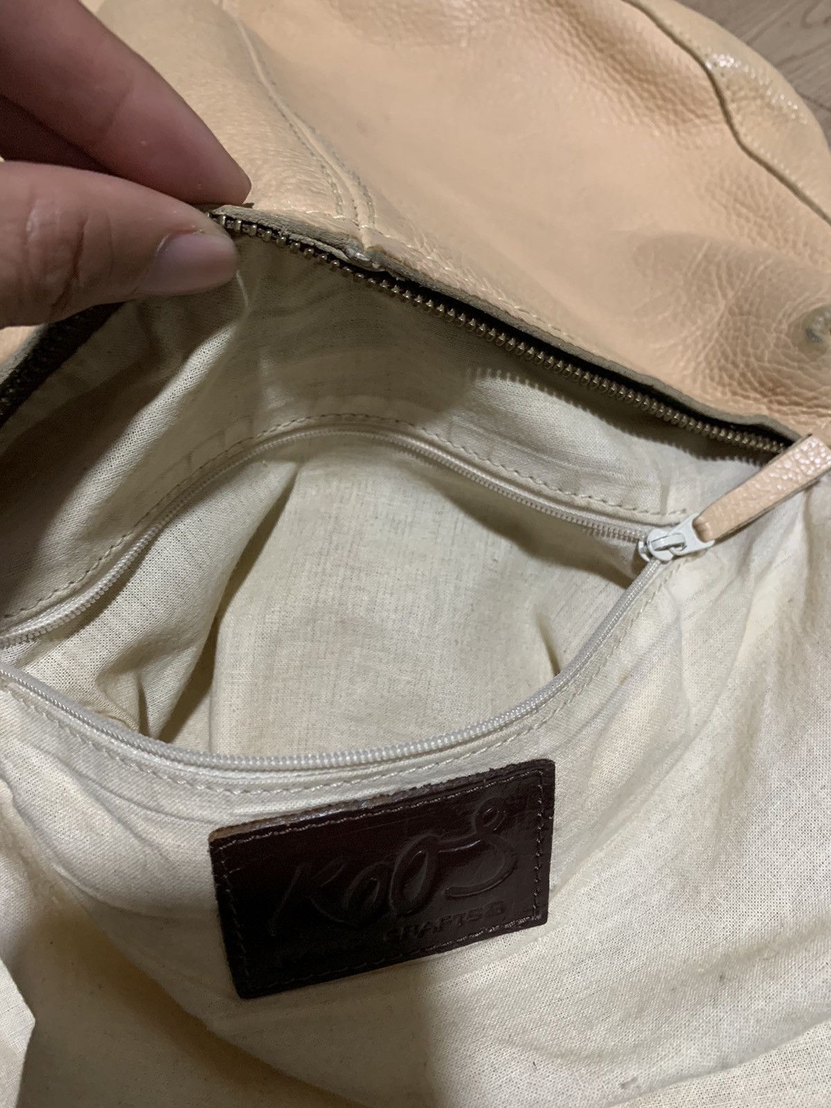 Japanese Brand KOOS Leather Sling Bag Size ONE SIZE - 13 Thumbnail