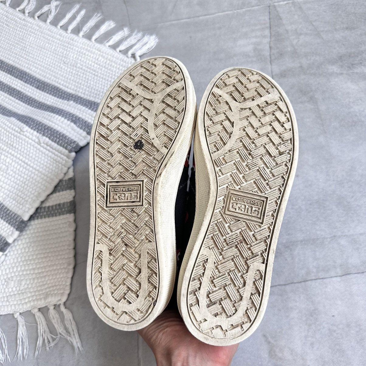 Comme des Garcons PLAY × Converse Vintage Converse x Comme Des Garcons Play CDG Pro Low Shoes Size US 7 / EU 40 - 13 Thumbnail