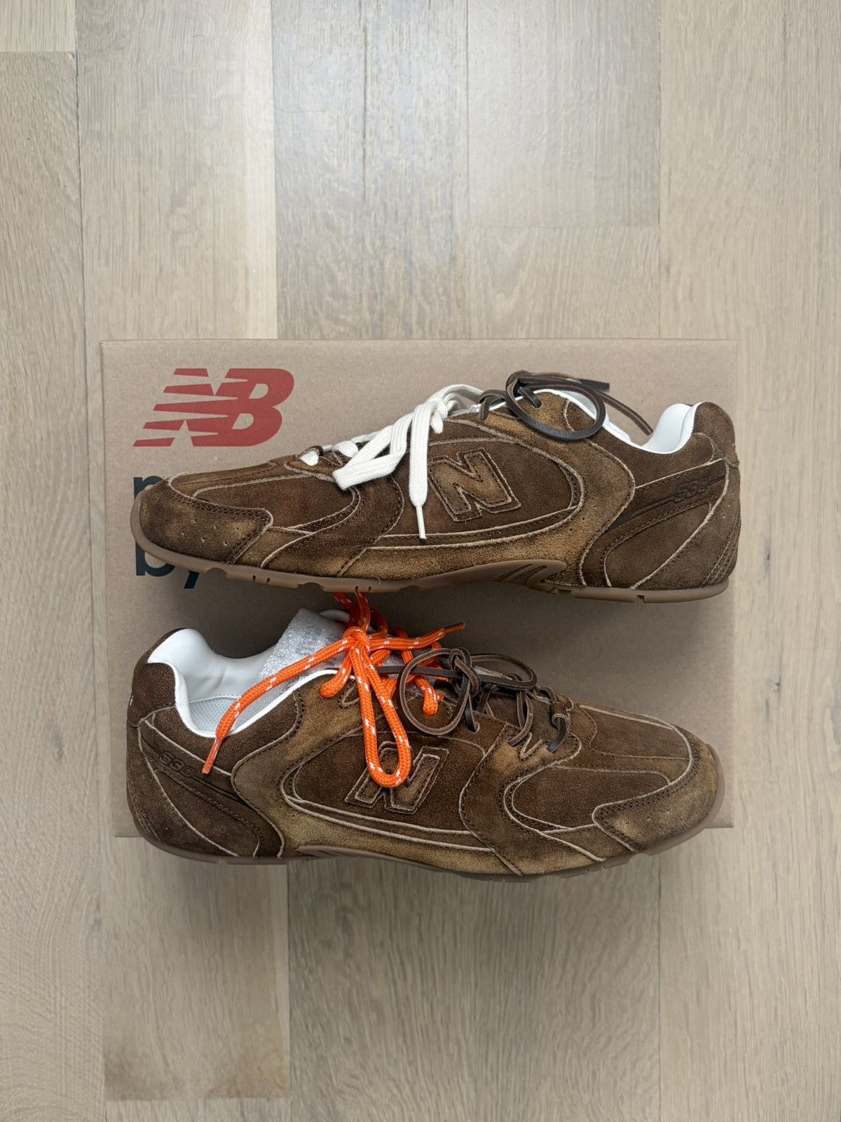 Miu Miu × New Balance New Balance X Miu Miu 530 SL Suede Sneakers Cinnamon Brown Size US 12 / IT 42 - 10 Thumbnail