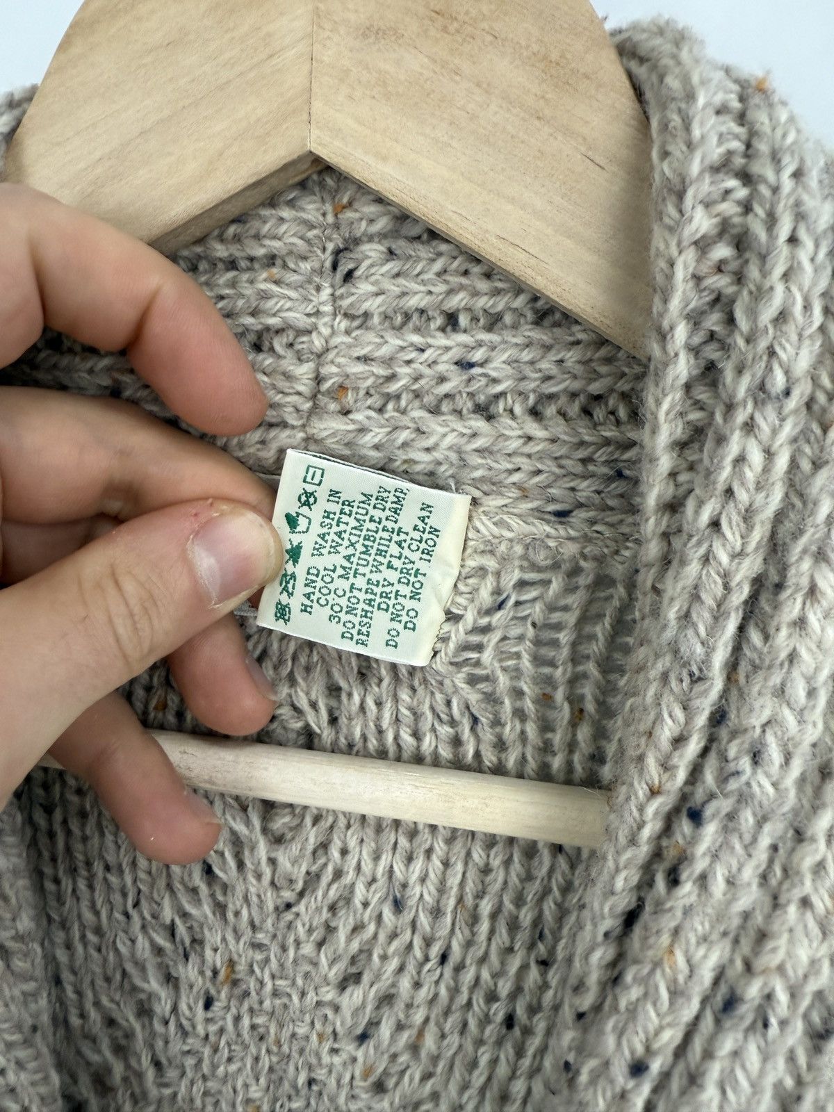 Aran Crafts 🇮🇪 Aran Crafts Ireland Market Merino Wool Cardigan Sweater Size US M / EU 48-50 / 2 - 9 Thumbnail