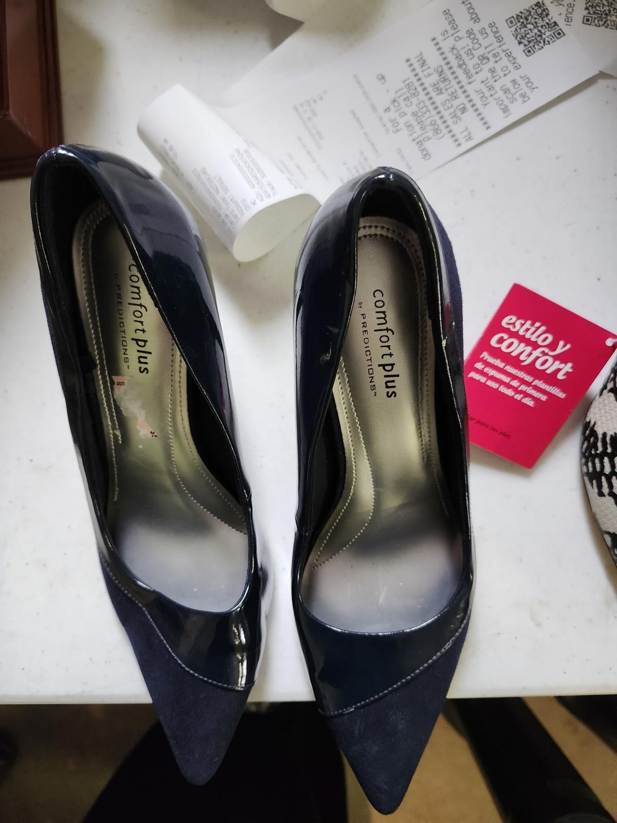 Designer Comfort plus navy pumps sz 9 Size US 9 / IT 39 - 1 Thumbnail