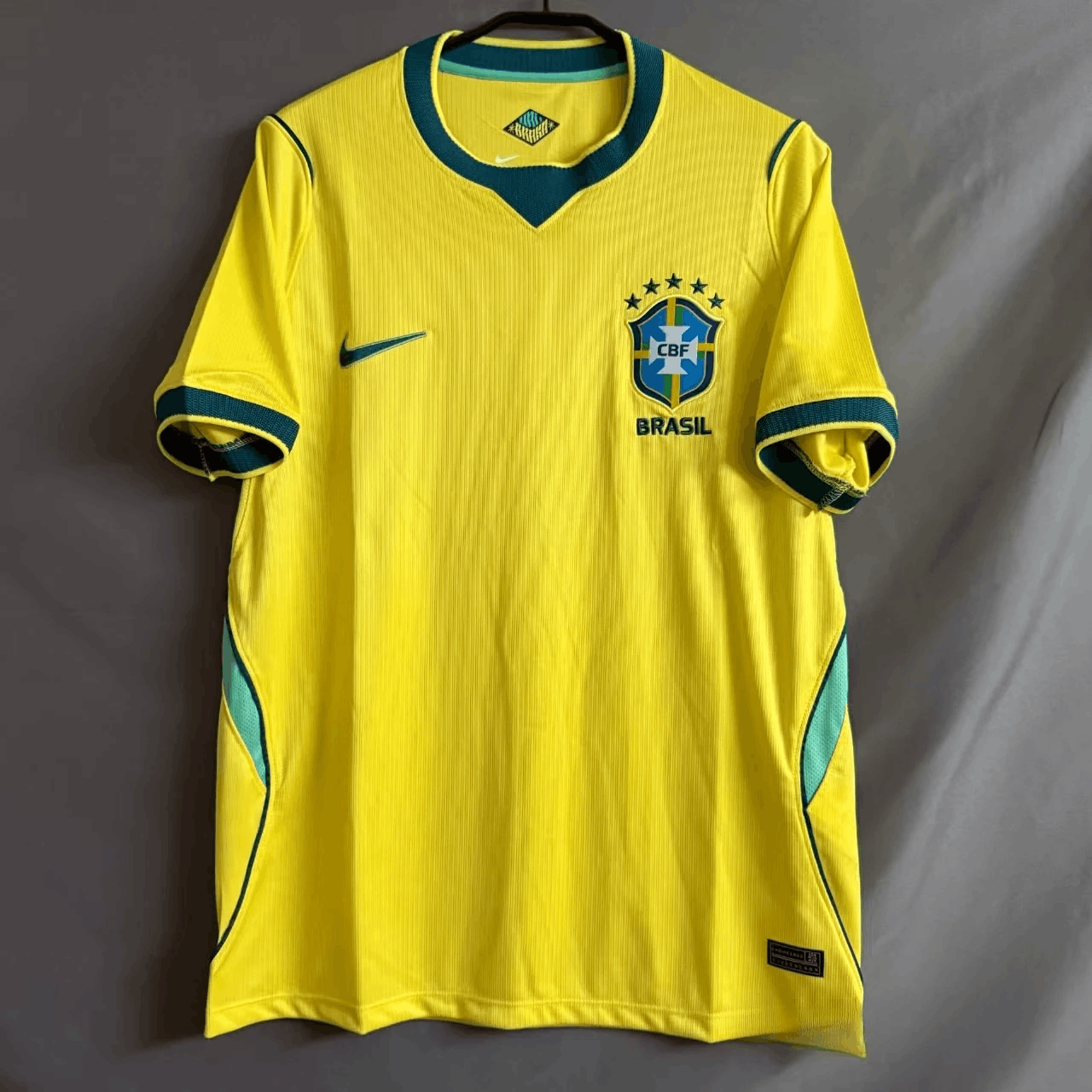 Other 2026 World Cup Brazil Jersey Size US L / EU 52-54 / 3 - 1 Thumbnail