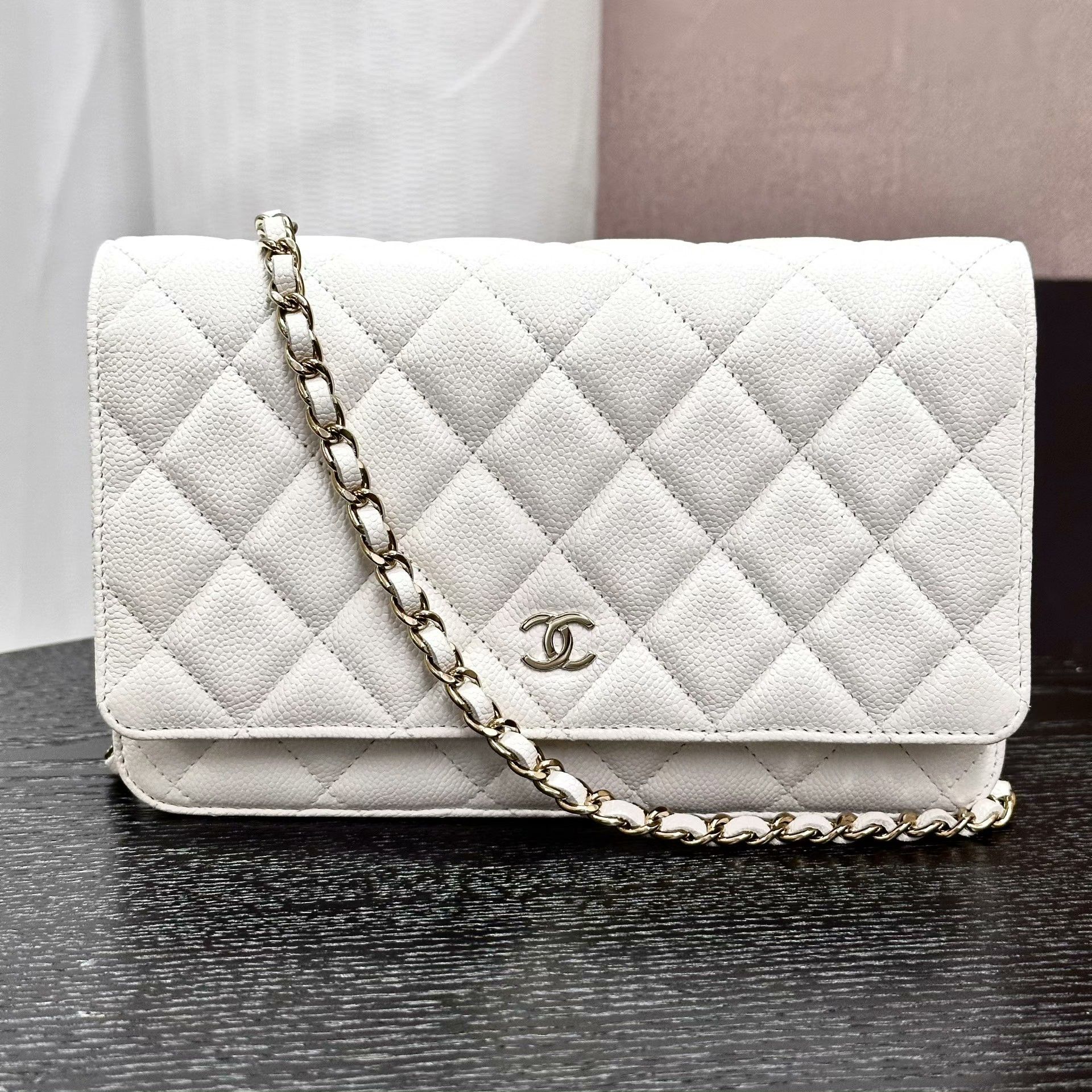 Chanel Pre-loved Bag Very good condition Size ONE SIZE - 1 Thumbnail