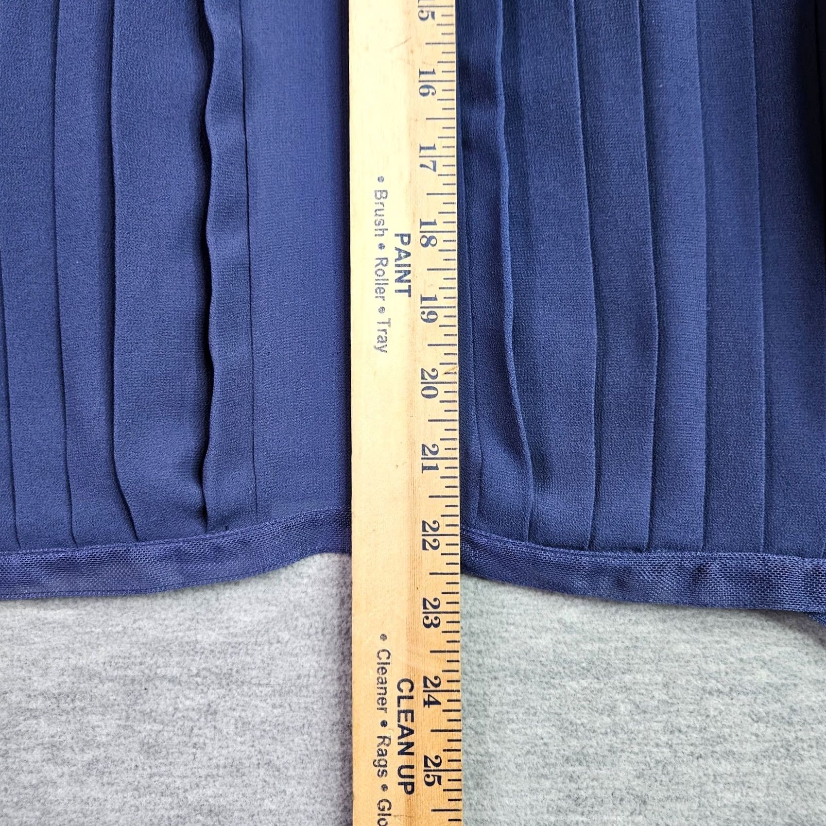 Vintage Catherine Malandrino Blouse Long Sleeve Blue Pleated Size 4 Women’s Shirt Top Regular Knit Polyester Classic Casual Size S / US 4 / IT 40 - 3 Thumbnail