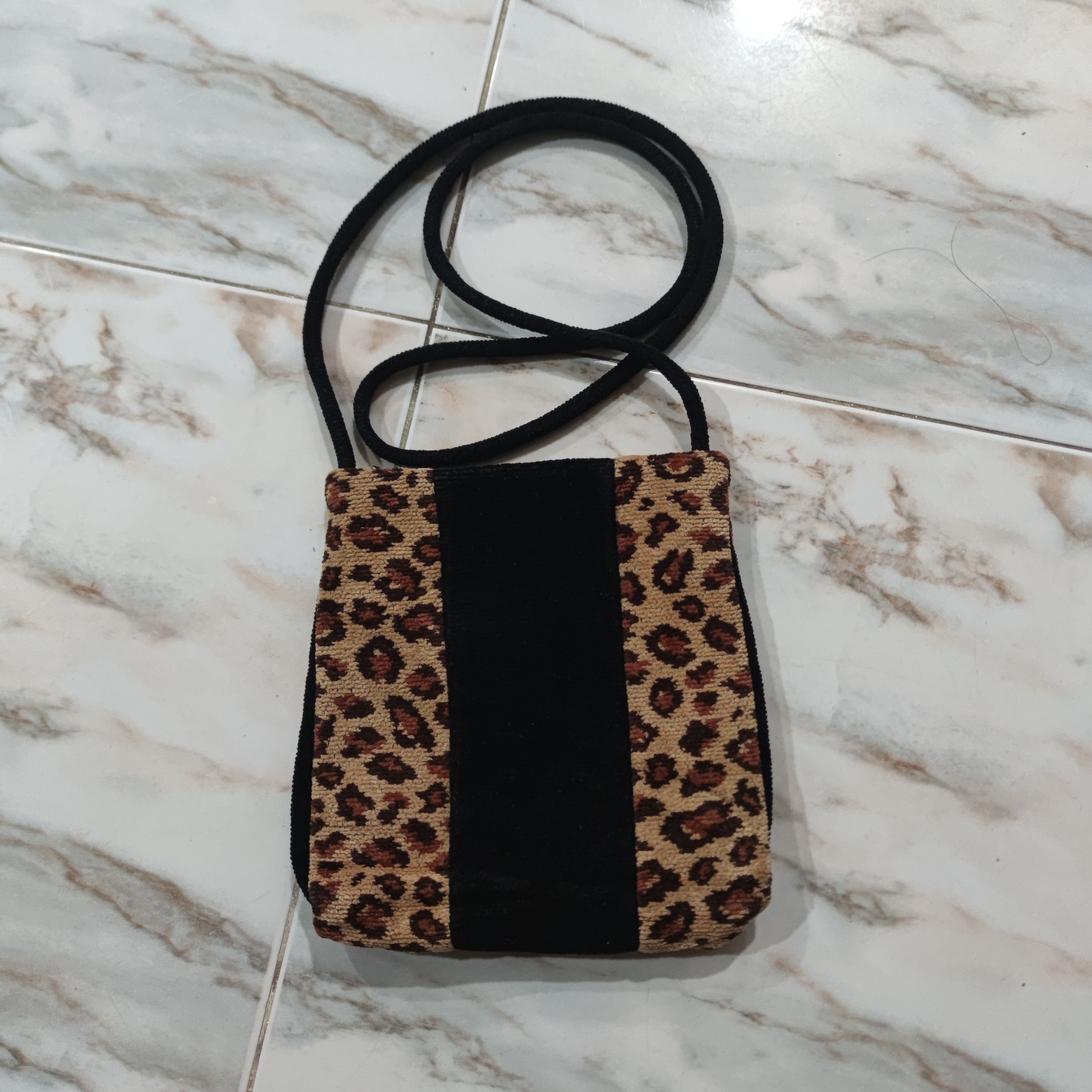 Vintage FEILER LEOPARD SLING BAG Size ONE SIZE - 6 Thumbnail