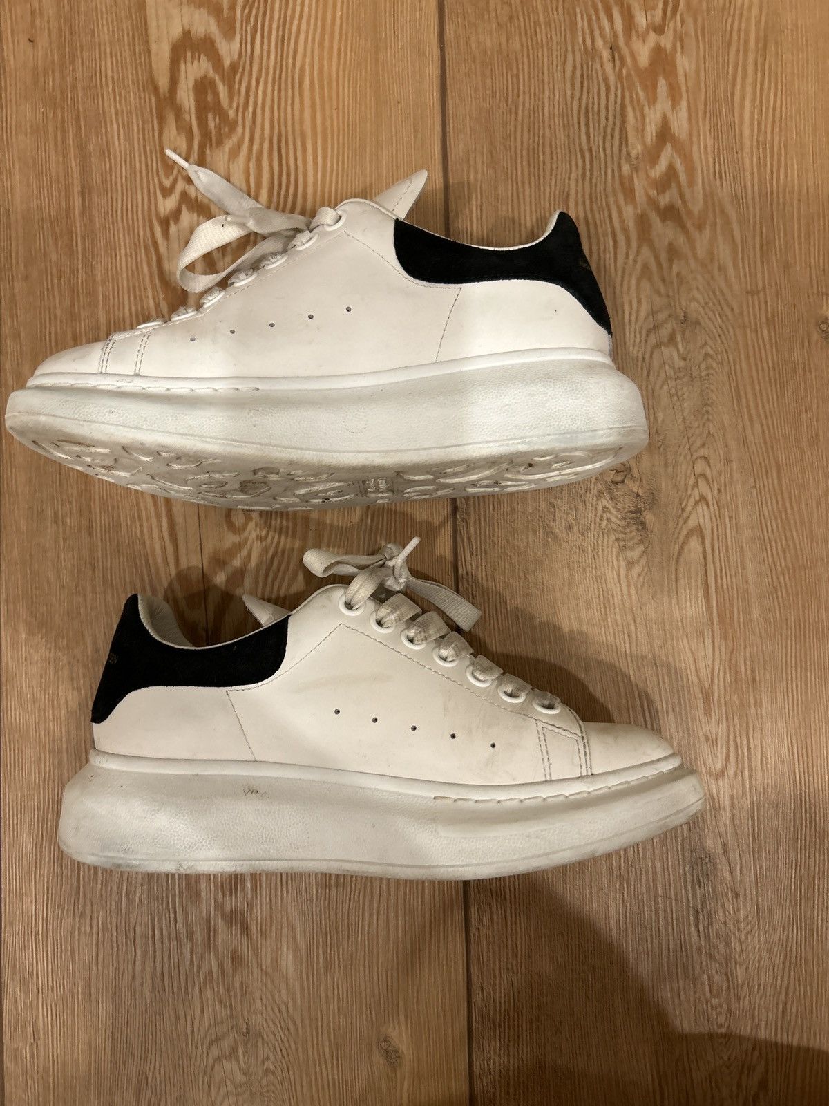 Alexander McQueen Oversized Sneaker Size US 7 / IT 37 - 5 Thumbnail