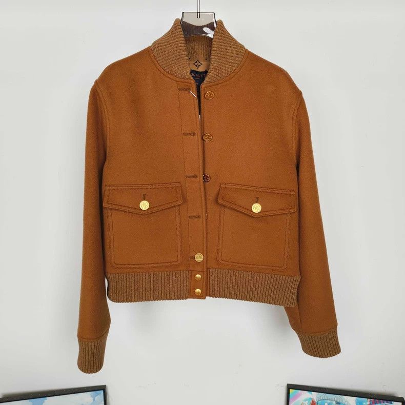 Louis Vuitton Louis Vuitton Caramel Brown Gold Button Jacket Size XS / US 0-2 / IT 36-38 - 1 Thumbnail