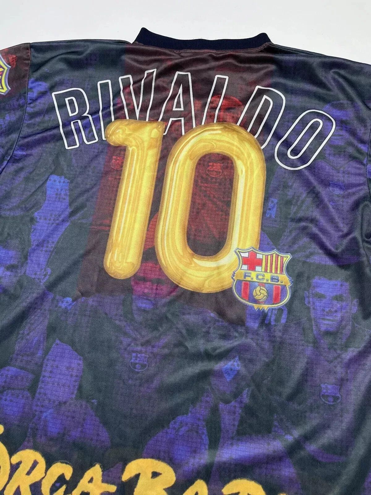 Vintage VINTAGE FC BARCELONA FUN JERSEY SHIRT RIVALDO FORCA BARCA Size US L / EU 52-54 / 3 - 12 Thumbnail