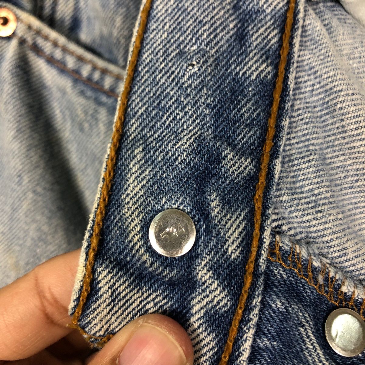 Levi's 🔥VINTAGE DENIM JEANS DISTRESSED LEVI’S 501 MADE IN USA Size US 32 / EU 48 - 19 Thumbnail