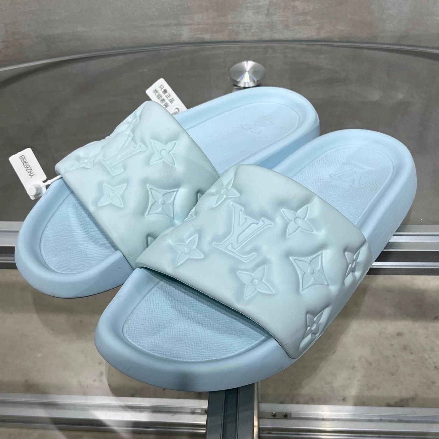 Louis Vuitton LV Monogram All-Over Blue Slippers UK7 (41) Size US 8 / EU 41 - 2 Thumbnail