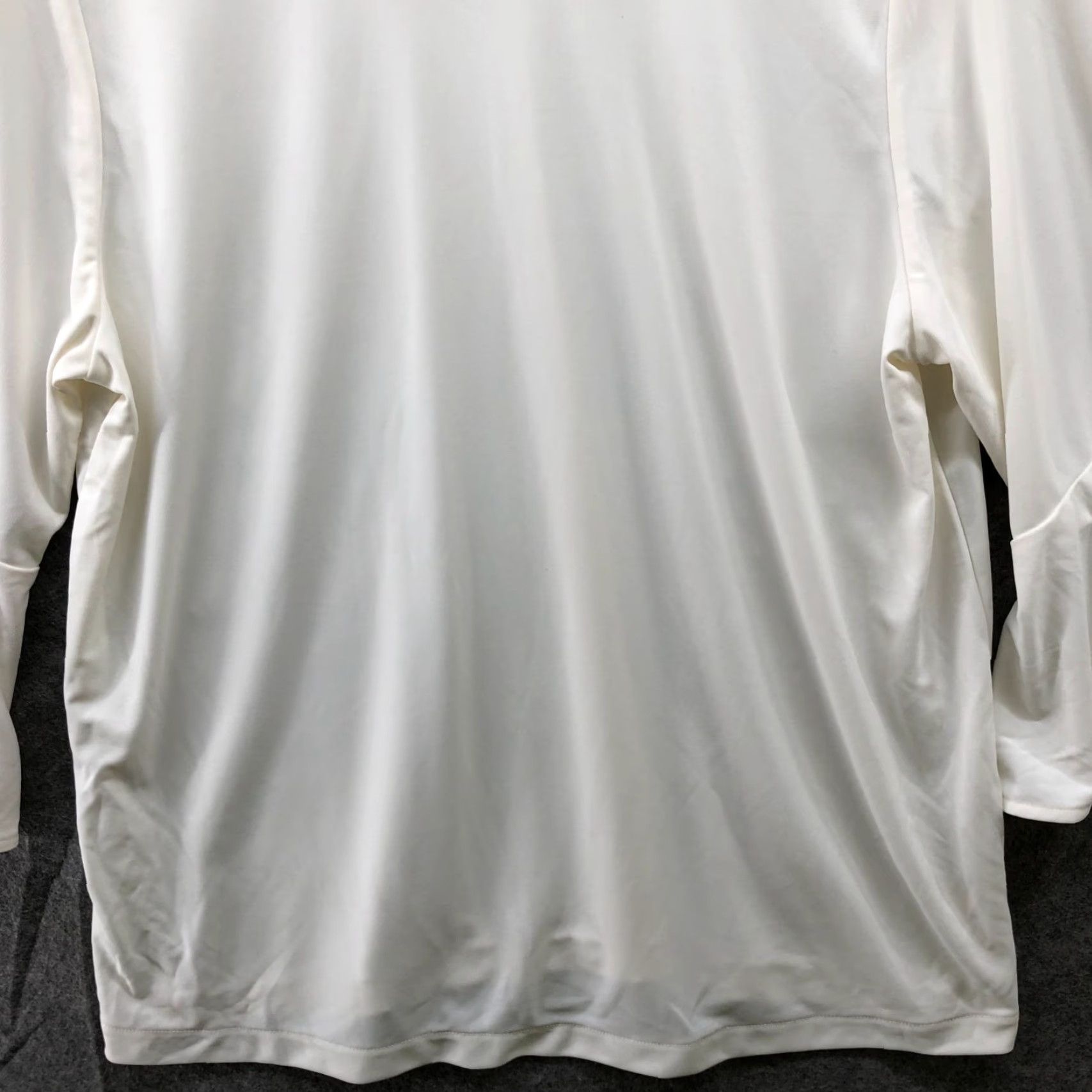 Uniqlo Uniqlo Blouse Womens M Ivory Crewneck 3/4 Sleeve Bell Ruffle Shirt Size M / US 6-8 / IT 42-44 - 4 Thumbnail