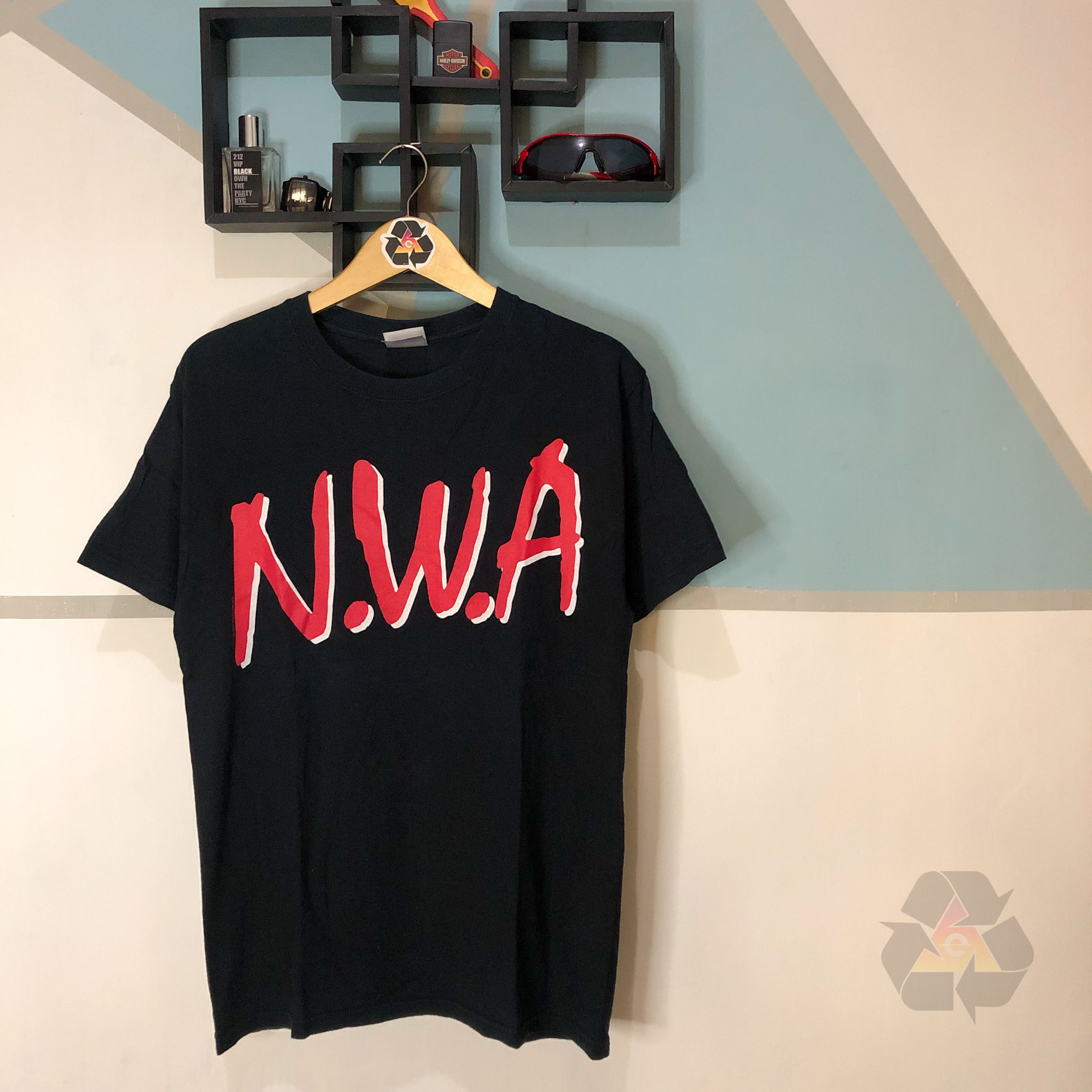 Band Tees Vintage N.W.A Straight Outta Compton 2011 T-Shirt Size US M / EU 48-50 / 2 - 1 Thumbnail