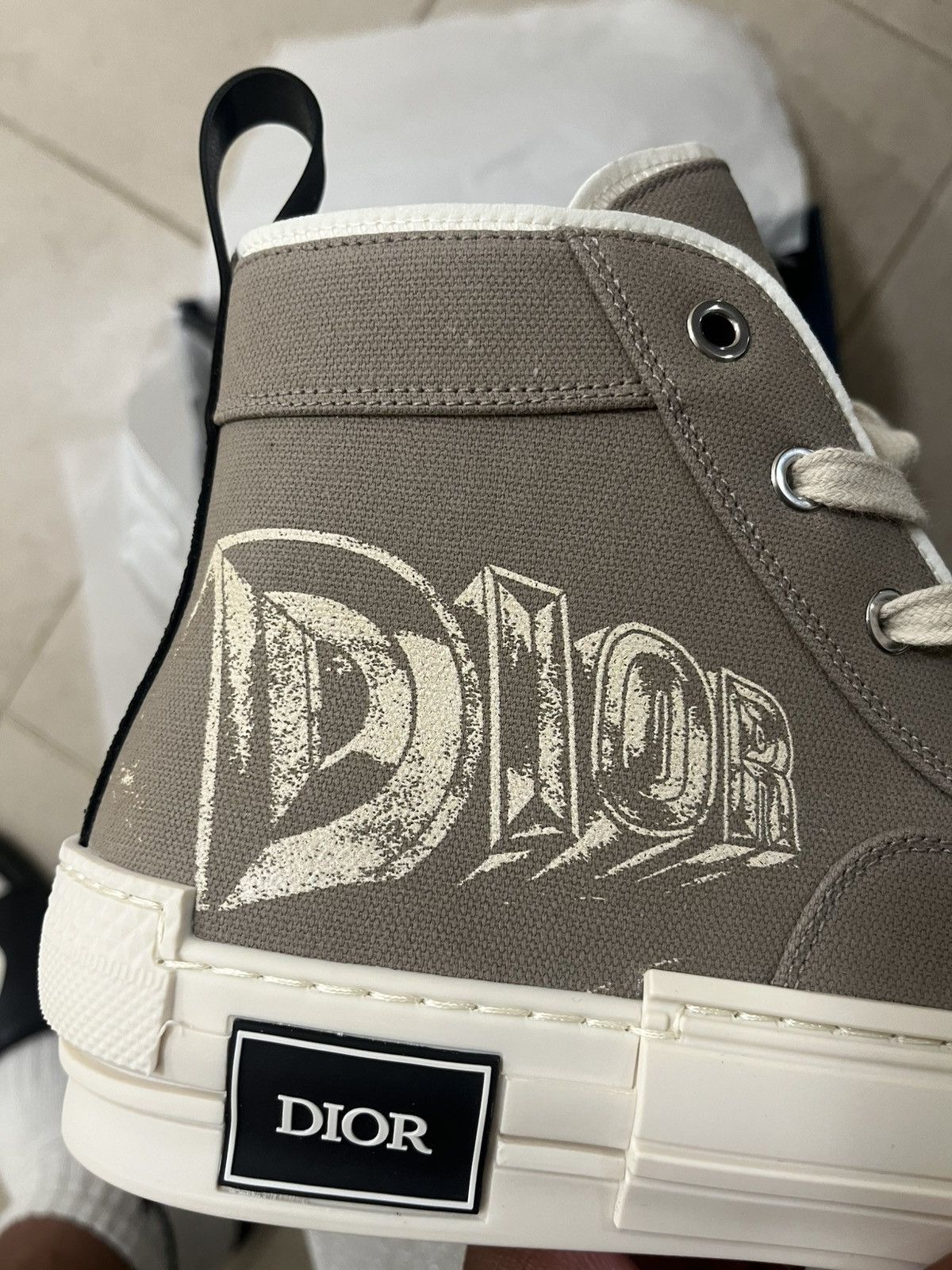 Dior Christian Dior Canvas Sneaker Sz 40(7us) Size US 7 / EU 40 - 9 Thumbnail