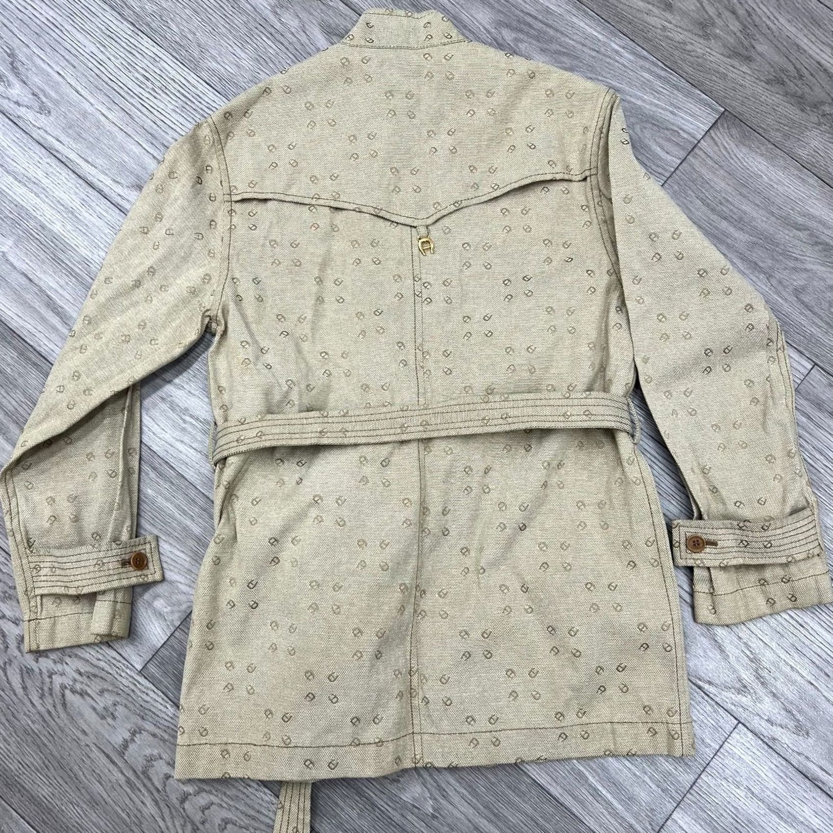 Aigner VINTAGE Aigner Monogram Coat Women M Beige USA 8 10 Jacket Size M / US 6-8 / IT 42-44 - 2 Thumbnail