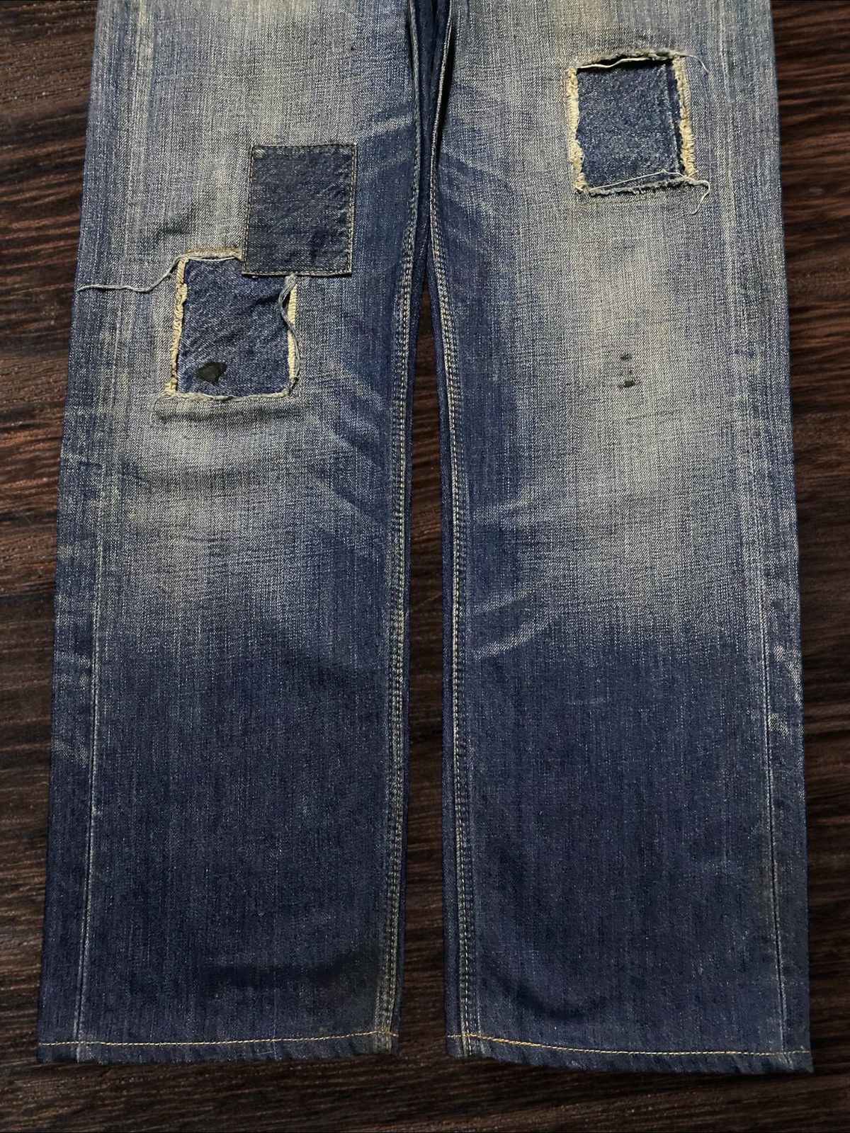 Levi's Vintage Levis Y2K Blue Wash Patches Distressed Loose Jeans Size US 32 / EU 48 - 5 Thumbnail