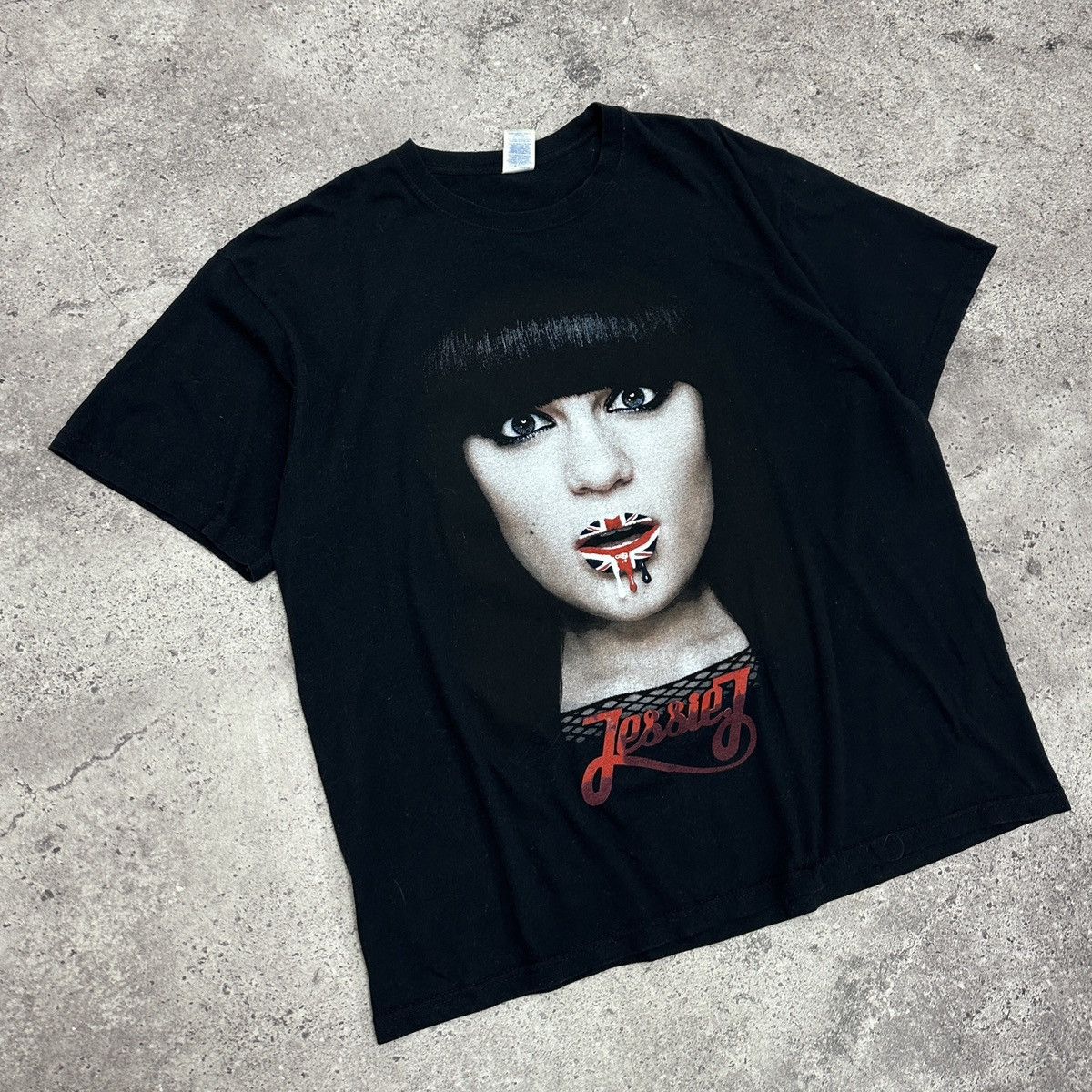 Band Tees Vintage 00s Jessie J Heart Beat Tour 2011 tee y2k Rose UK Size US XL / EU 56 / 4 - 4 Thumbnail