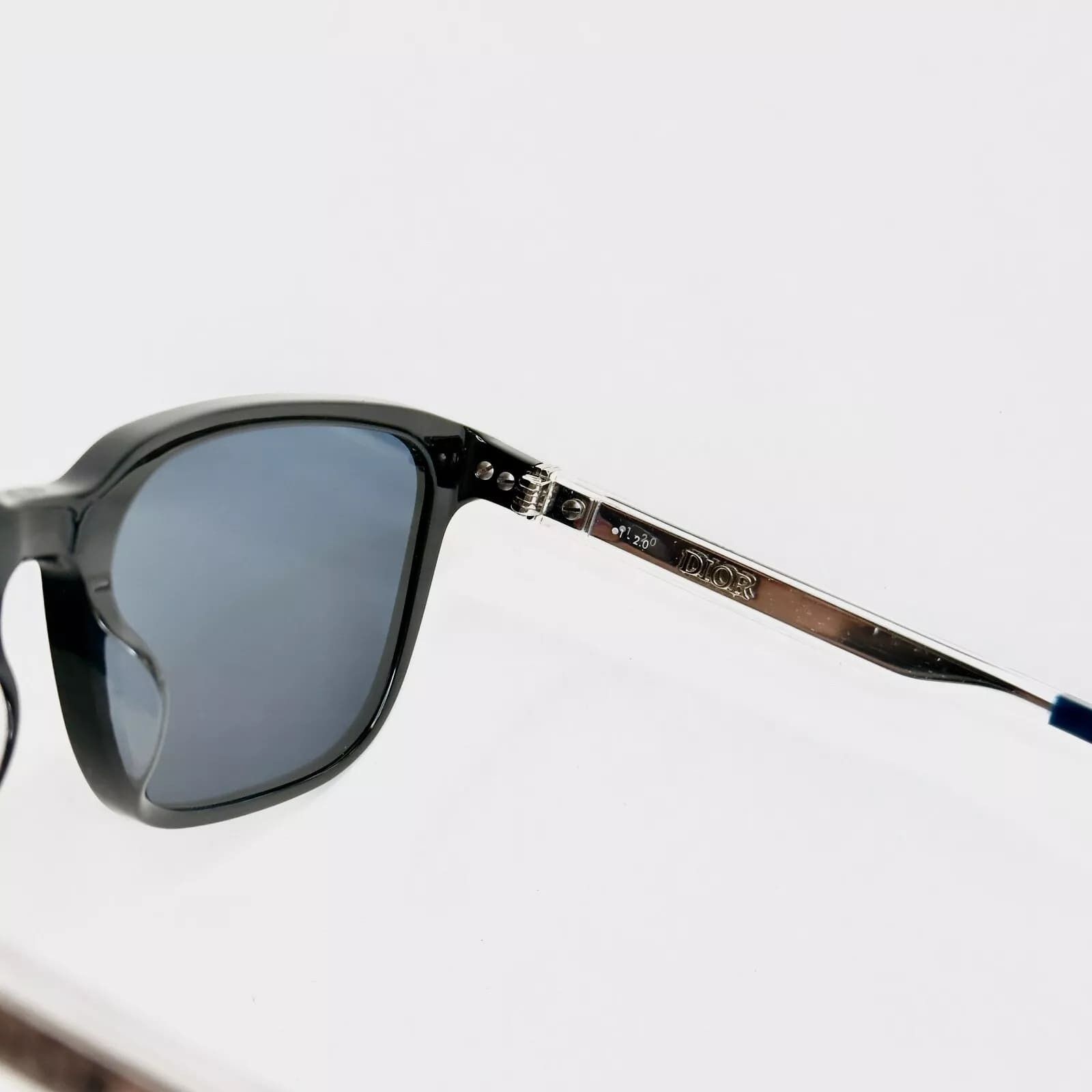Christian Dior Monsieur CHRISTIAN DIOR TAG SU Crystal Sunglasses DM40019U DIORTAG Size ONE SIZE - 10 Thumbnail