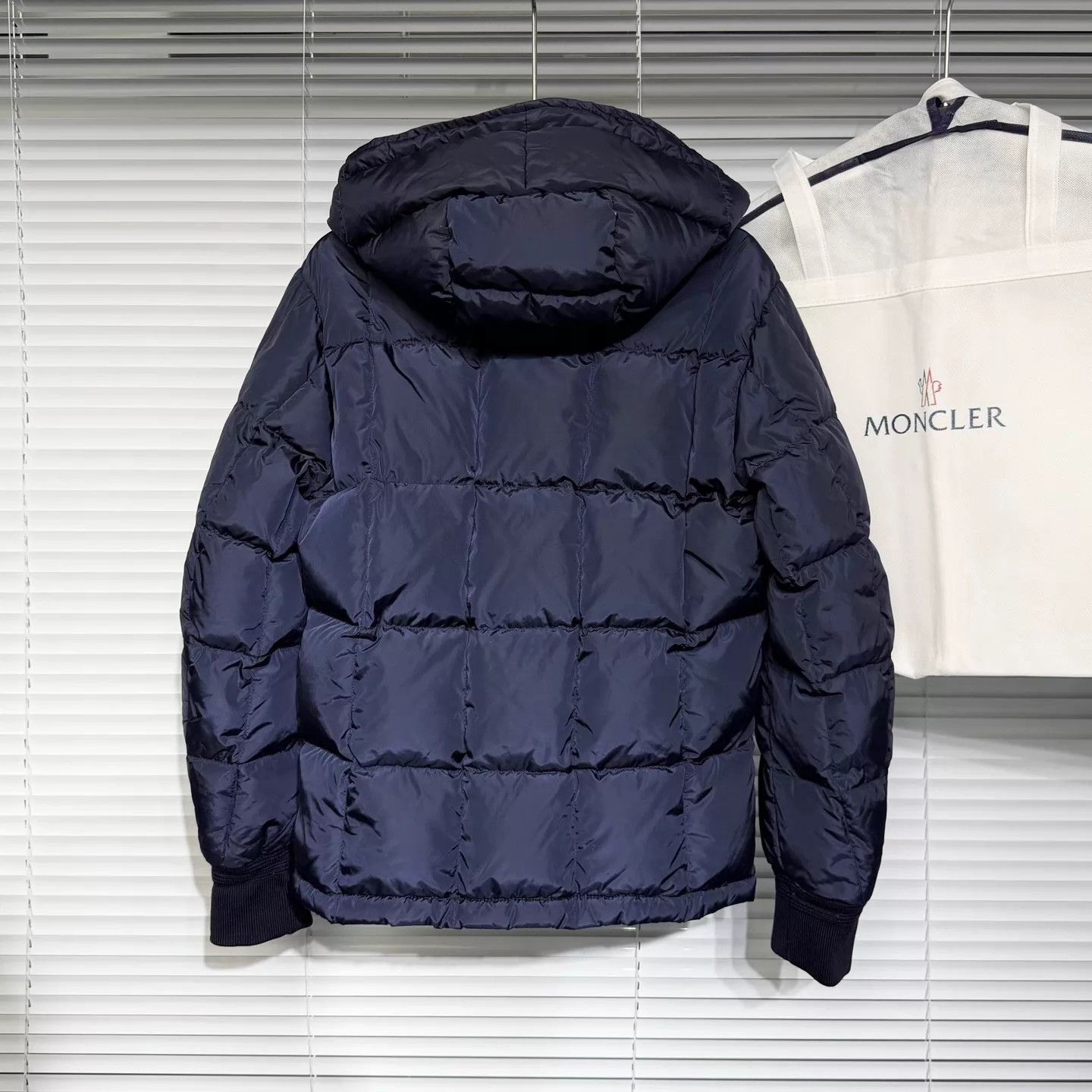 Moncler Moncler Navy Colorblock Removable Hood Nylon Jacket 0 Size US XS / EU 42 / 0 - 2 Thumbnail