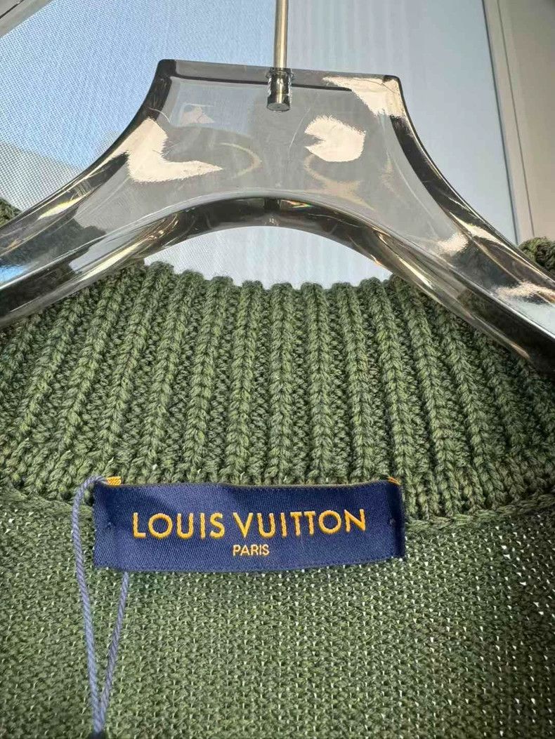 Louis Vuitton Louis Vuitton Tiger Knit Cardigan shirt Size US XL / EU 56 / 4 - 3 Thumbnail