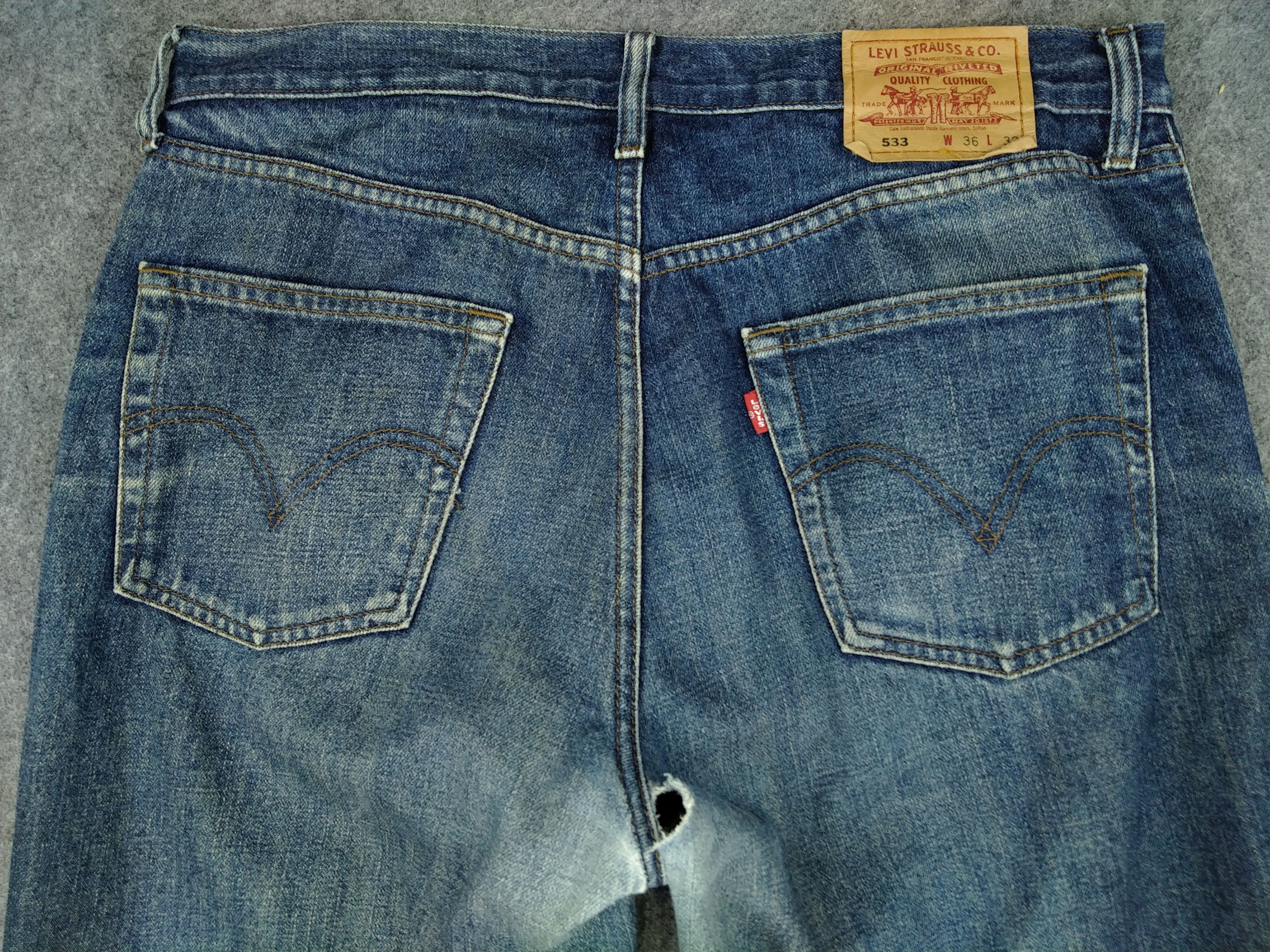 Levi's Vintage Levi's 533 Distressed Denim 35x25.5 -JN697 Size US 35 - 4 Thumbnail