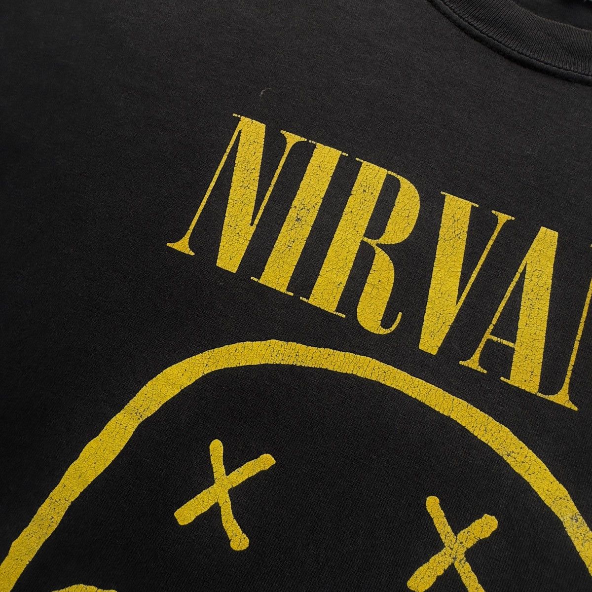 Band Tees VINTAGE NIRVANA COPYRIGHT 1992 SMILEY FACE 90’S Size US L / EU 52-54 / 3 - 14 Thumbnail
