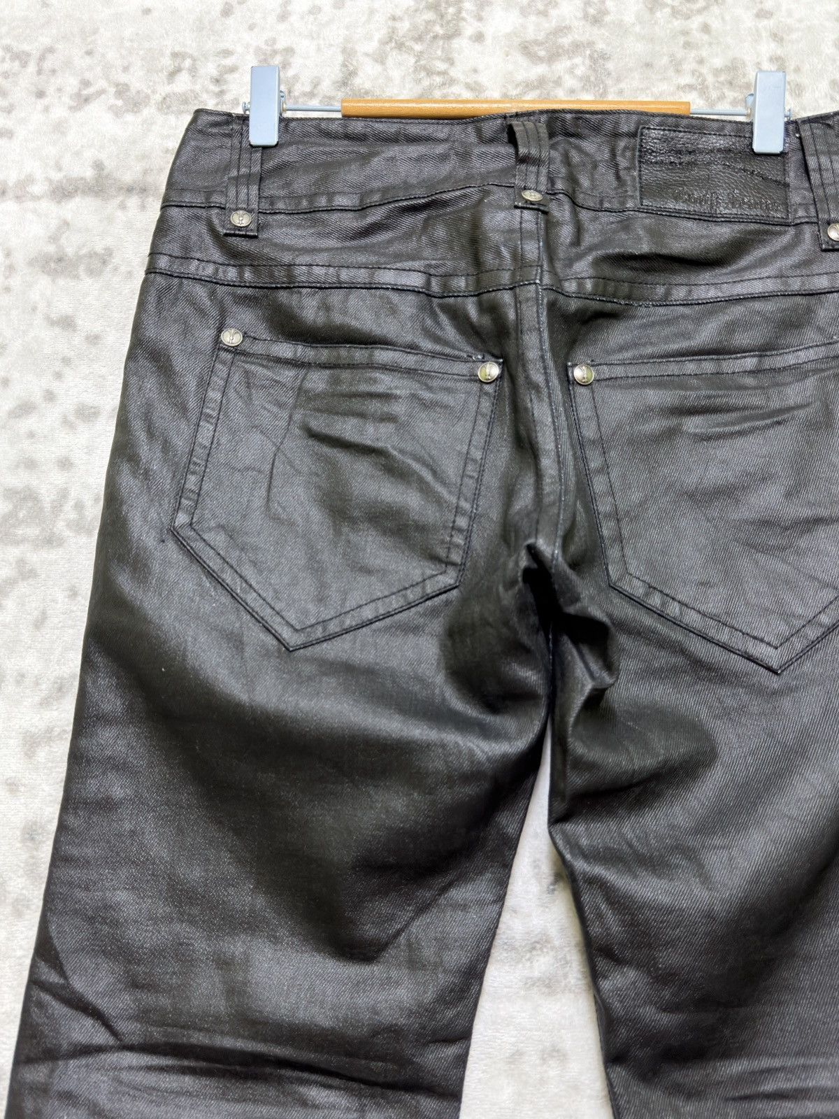 Le Grande Bleu (L.G.B.) Vintage Y2K Cook Jeans Coated Wax Finish Flared Jeans Size US 31 - 10 Thumbnail