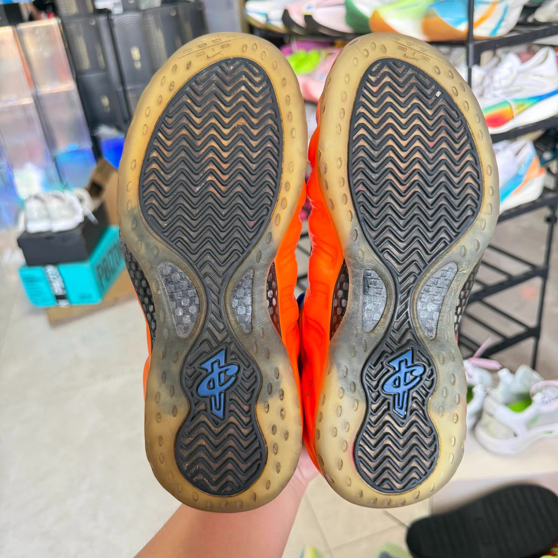 Nike Nike Air Foamposite One Knicksblue orange color block Q10 Size US 6.5 / EU 39-40 - 4 Thumbnail