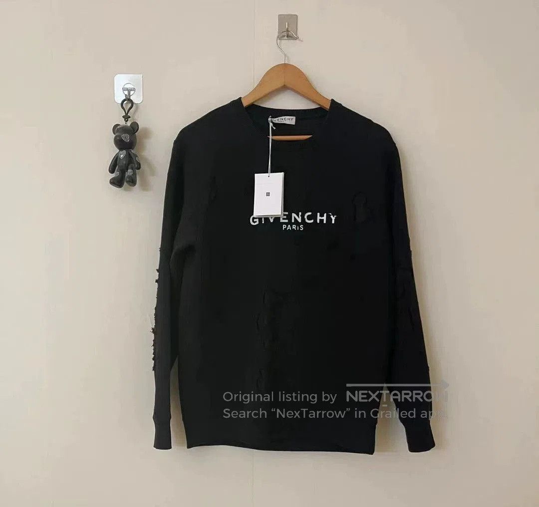 Givenchy givenchy distressed black sweatshirt. Size XXS / US 00 / IT 34 - 1 Thumbnail