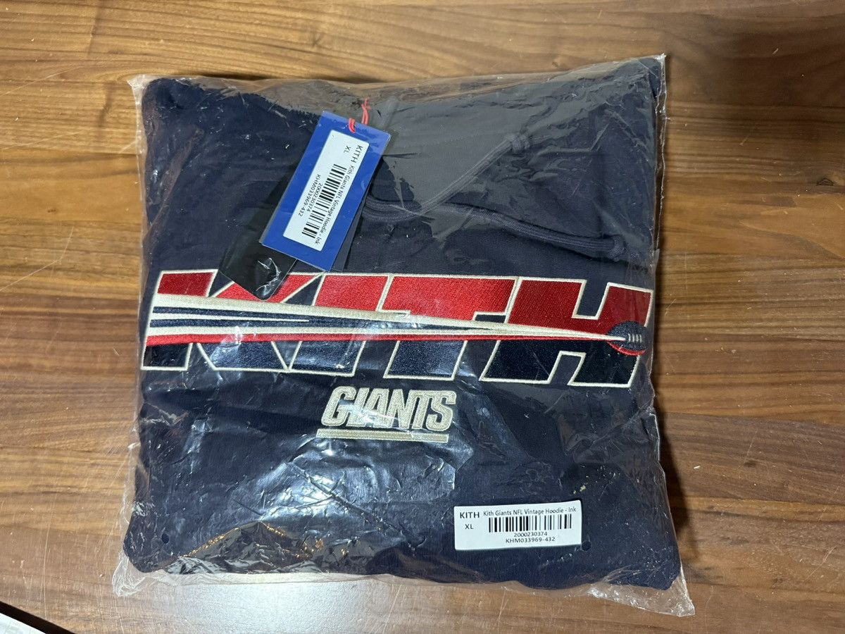 Kith × NFL Kith for the NFL New York Giants Vintage Nelson Hoodie XL Size US XL / EU 56 / 4 - 7 Thumbnail