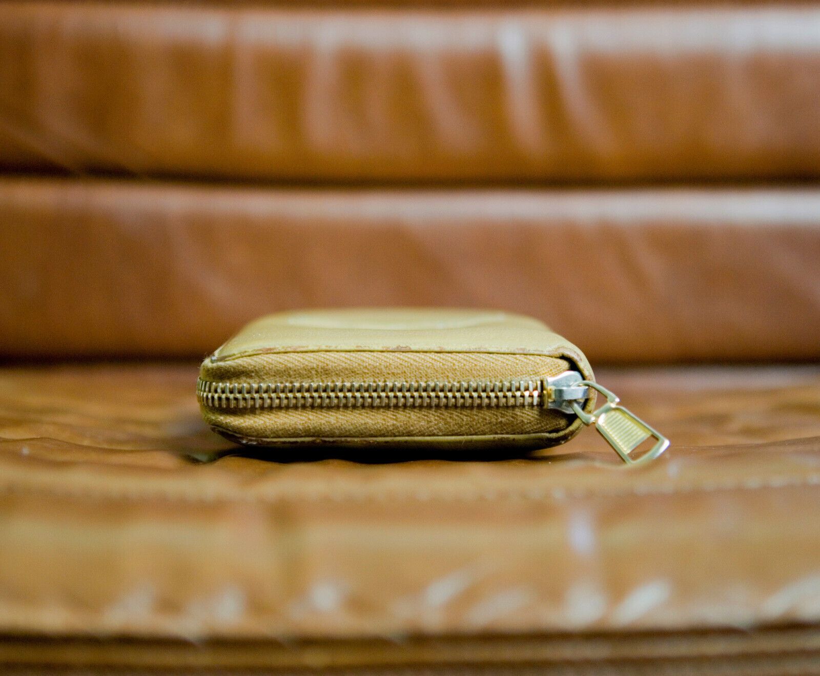 Yves Saint Laurent YSL Yves Saint Laurent Womens Monogram Wallet Long Beige Size ONE SIZE - 9 Thumbnail