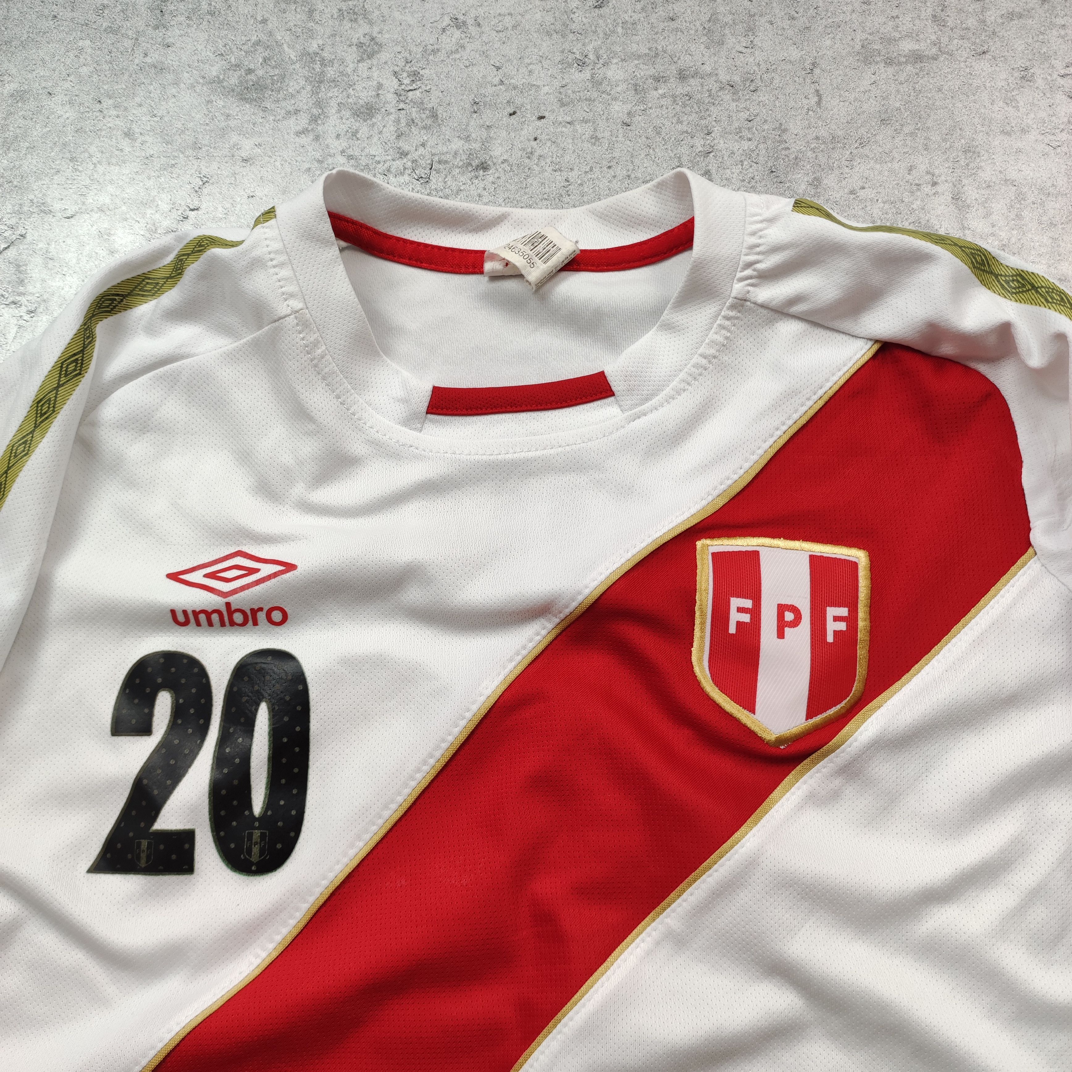 Vintage FIFA World Cap 2018 Peru #20 Flores Home Football Jersey Size US S / EU 44-46 / 1 - 6 Thumbnail