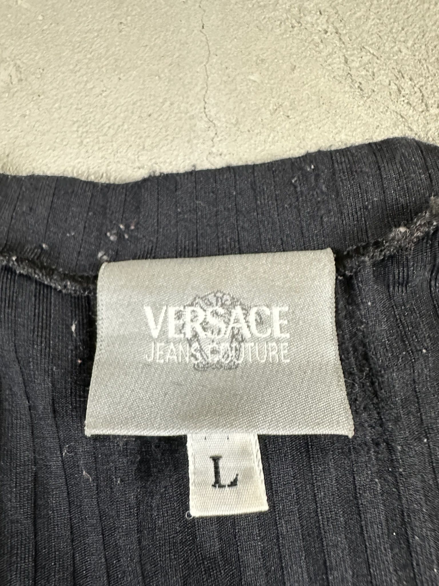 Versace Vintage Versace Pleated Like Issey Miyake Basic T-shirt Size US L / EU 52-54 / 3 - 9 Thumbnail
