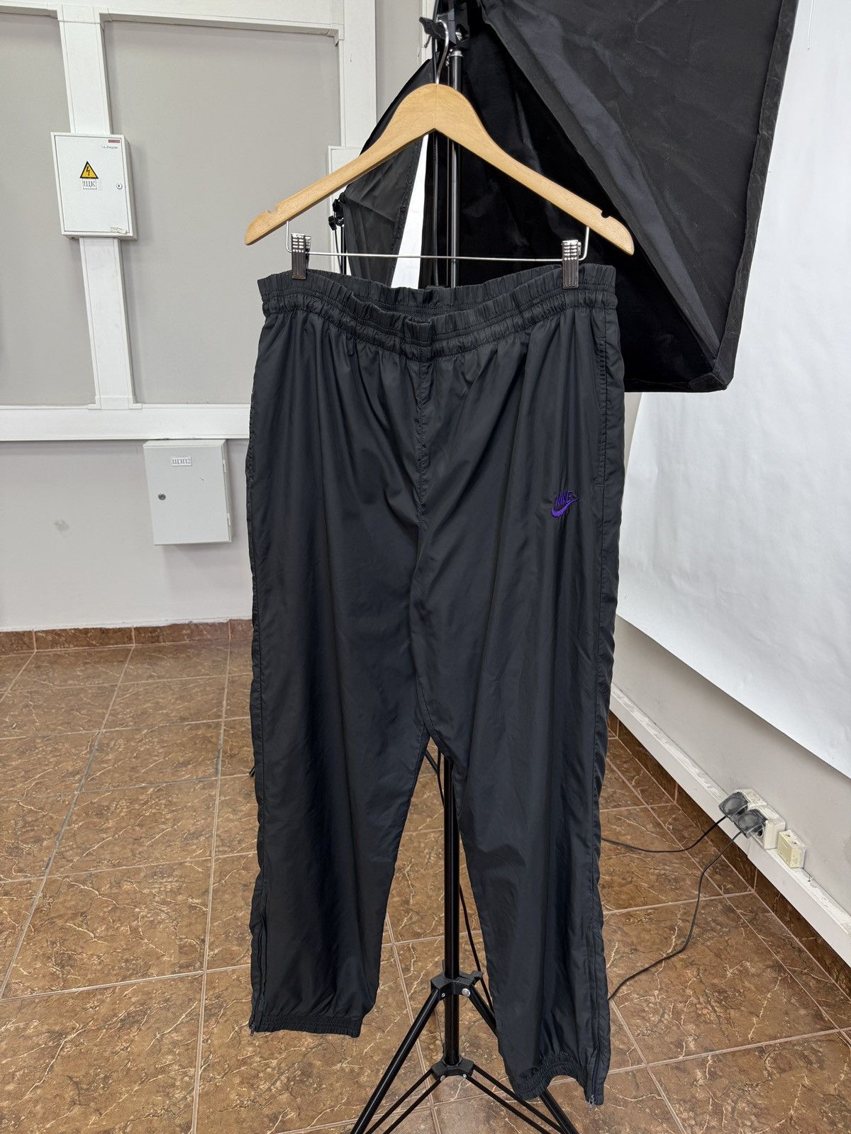 Nike 🇺🇸 Vintage 80s Nike Nylon Track Pants Y2K Rare Retro Hype Size US 36 / EU 52 - 2 Thumbnail