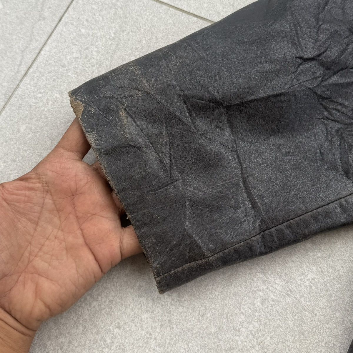 Balenciaga Balenciaga Leather Distressed Coat Black Oversized Jacket Size US L / EU 52-54 / 3 - 11 Thumbnail