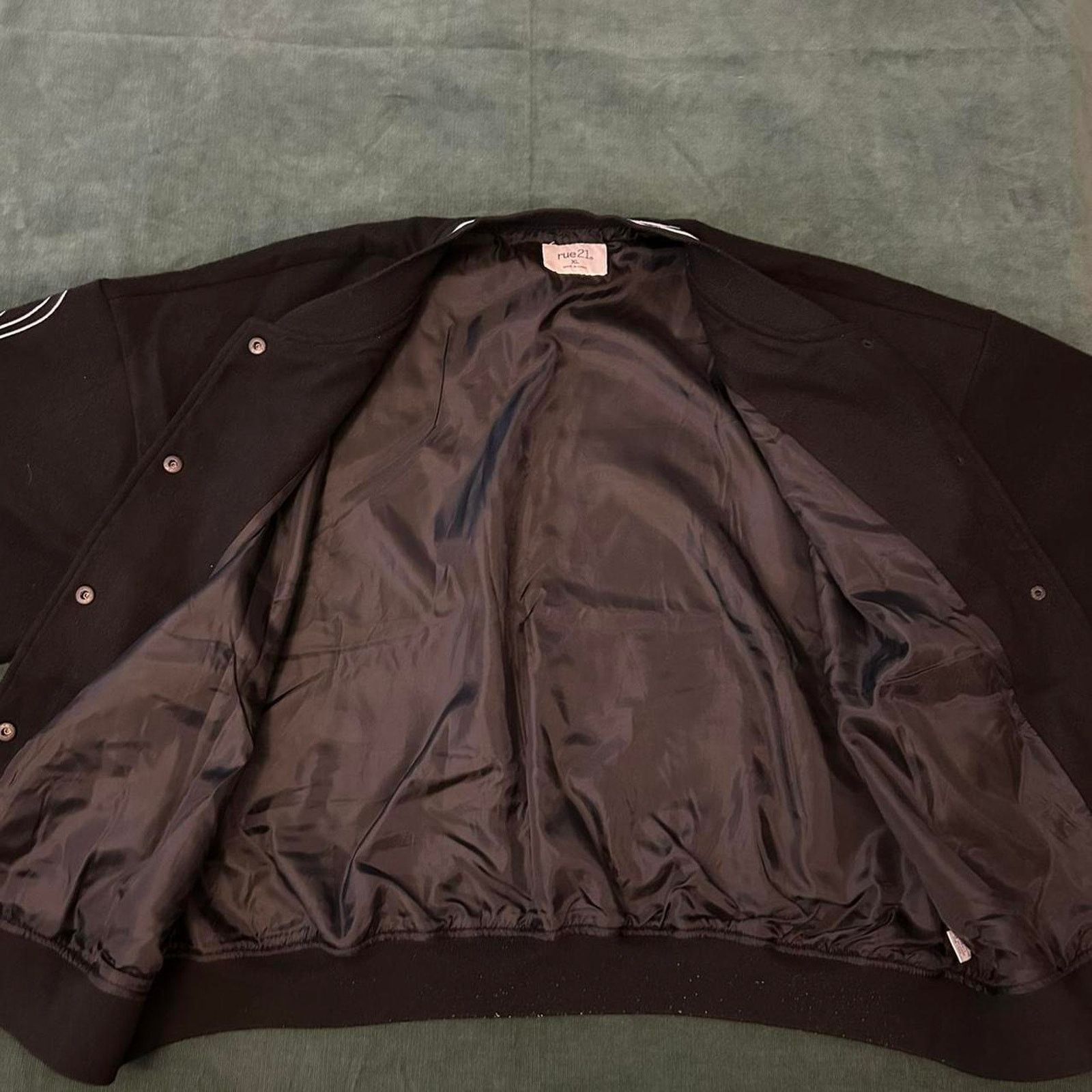 rue21 2016 rue 21 embroidered jacket Size US XL / EU 56 / 4 - 6 Thumbnail