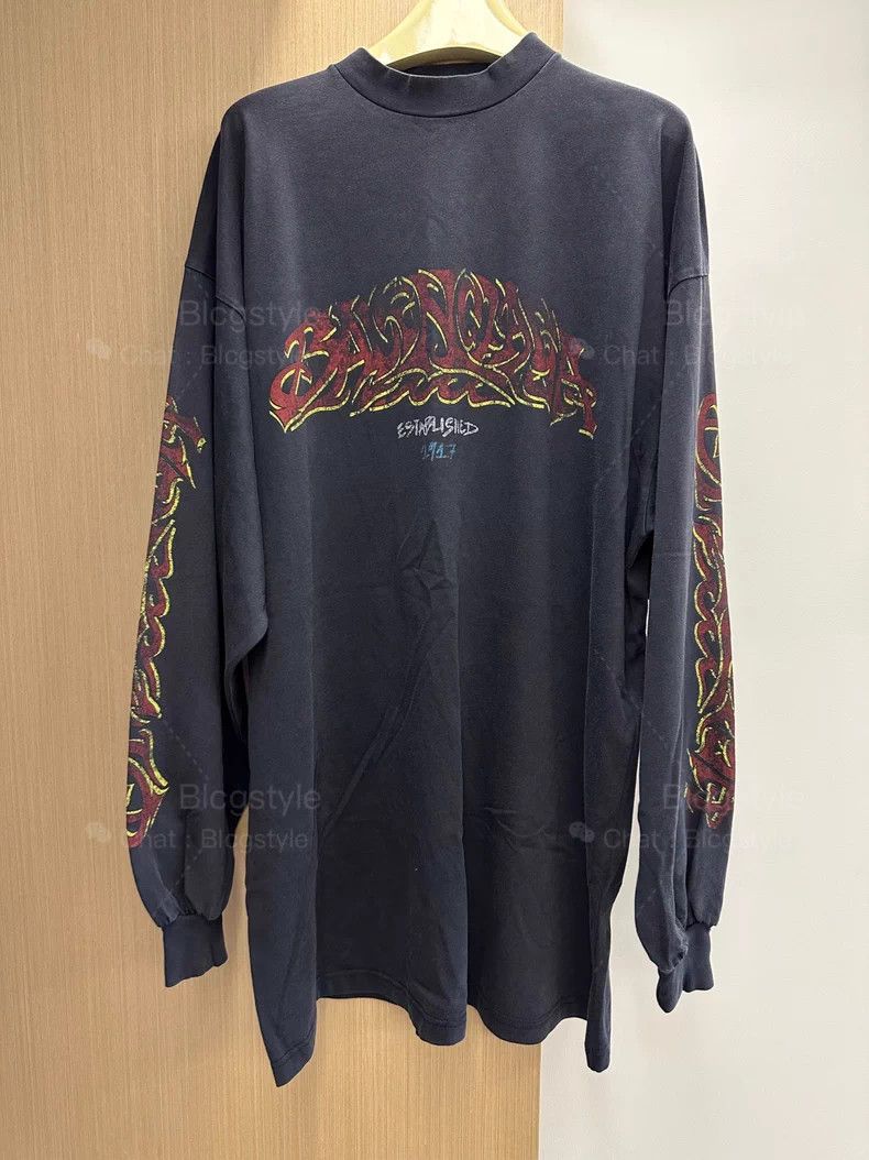 Balenciaga Balenciaga Faded Distressed Logo Long Sleeve T-Shirt Size US M / EU 48-50 / 2 - 2 Thumbnail