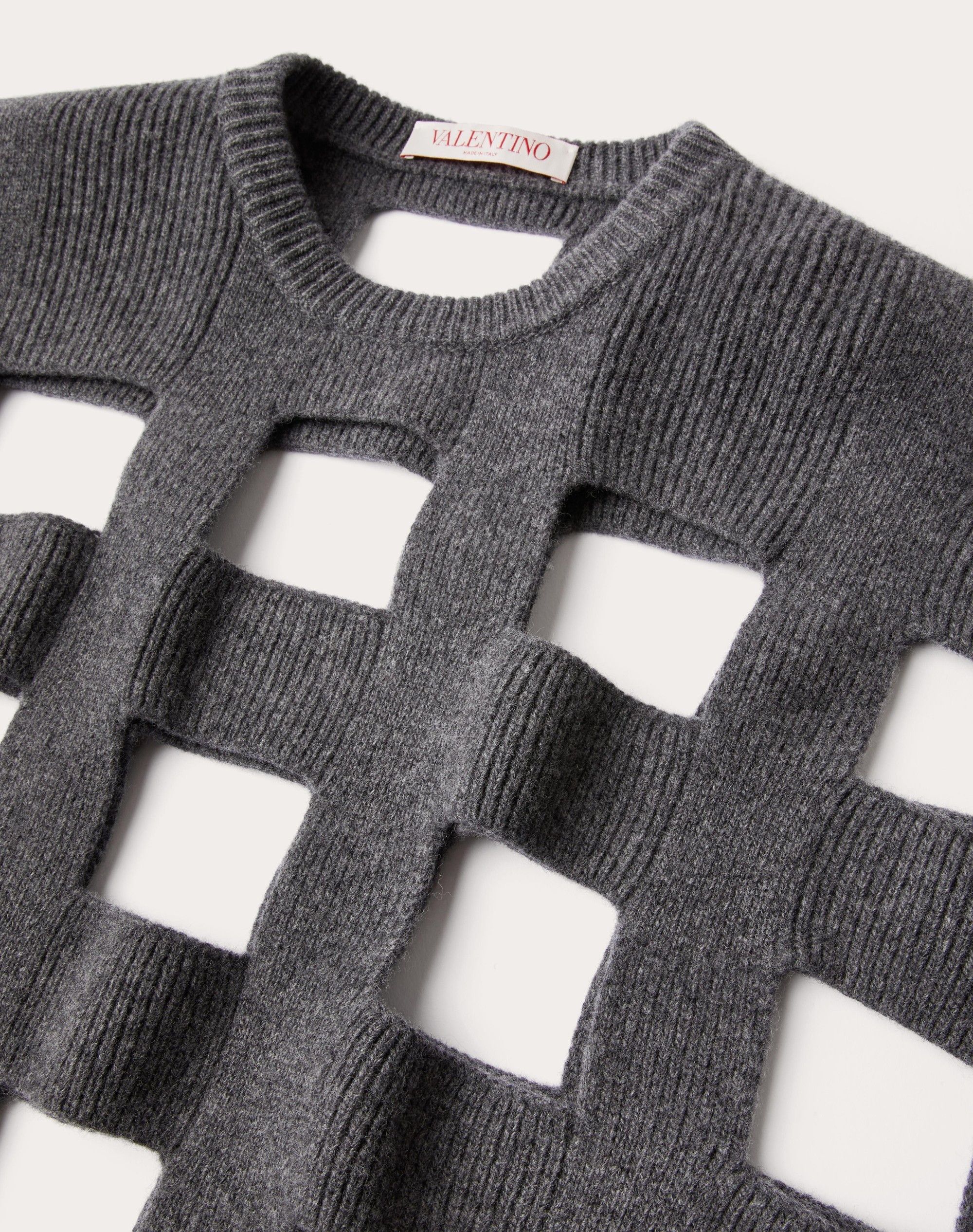 Valentino o1y0326 Crewneck Sweater in Gray Size XS / US 0-2 / IT 36-38 - 3 Thumbnail